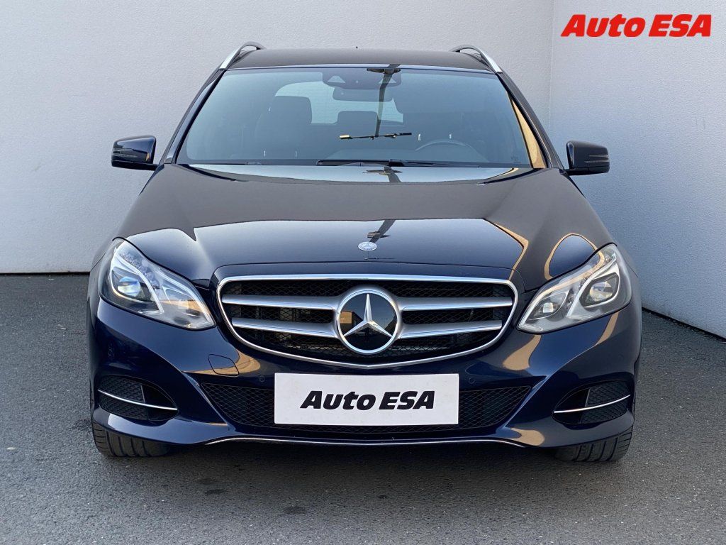 Mercedes-Benz Třídy E, 3.0 CDi E350 4M,Avantgarde - fotka 2