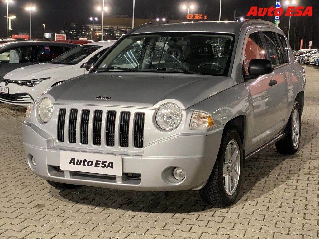 Jeep Compass, 2.0CRDi 4x4,1.maj,AC - fotka 3