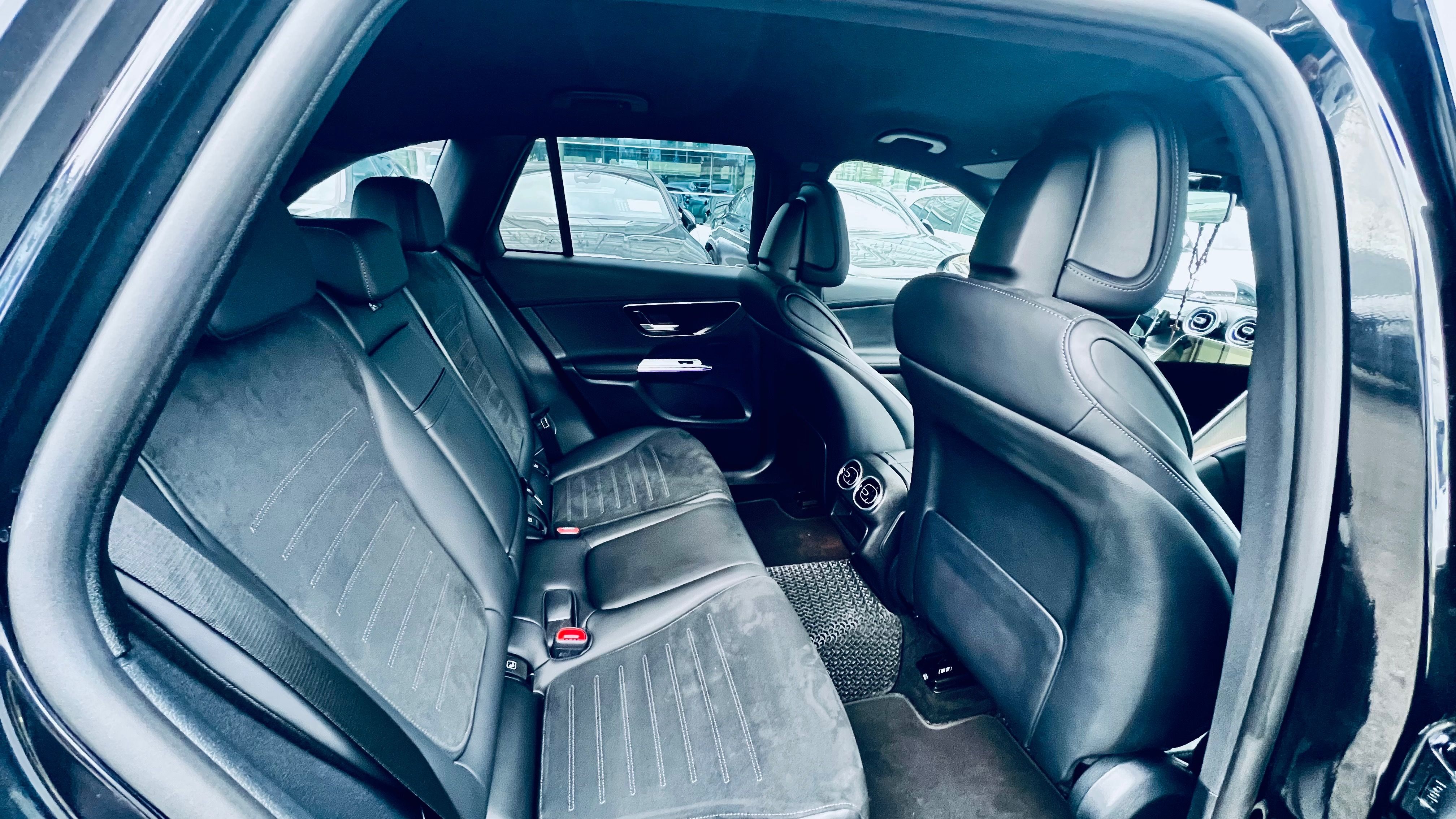 Mercedes-Benz GLC, 300d AMG Paket - fotka 5