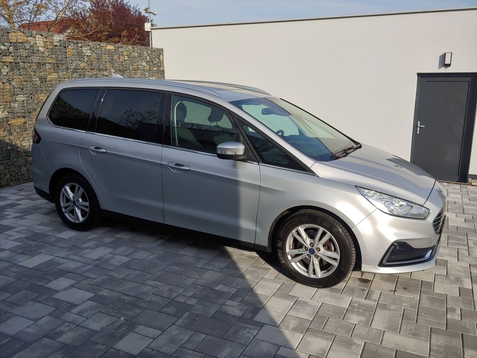 Ford Galaxy, 2.0TDCi EAT8 Titanium Panorama - fotka 6