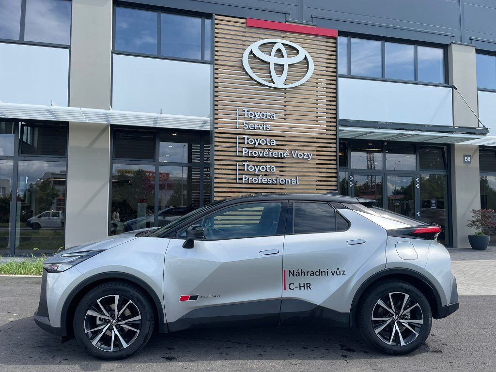 Toyota C-HR, 1.8 Hybrid AT Style Bi-Tone - fotka 3