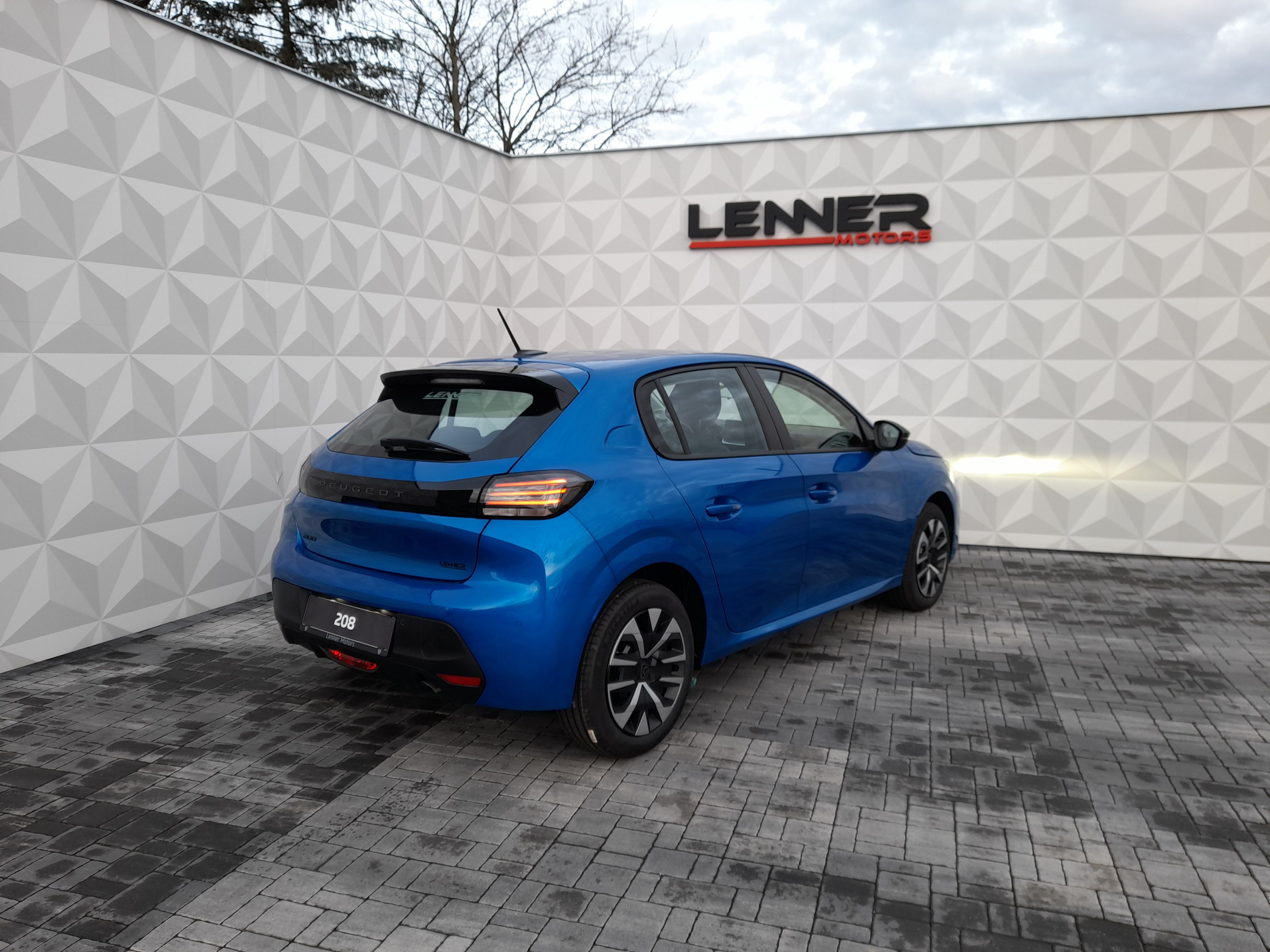 Peugeot 208, ALLURE Hybrid 110 e-DCS6 - fotka 5