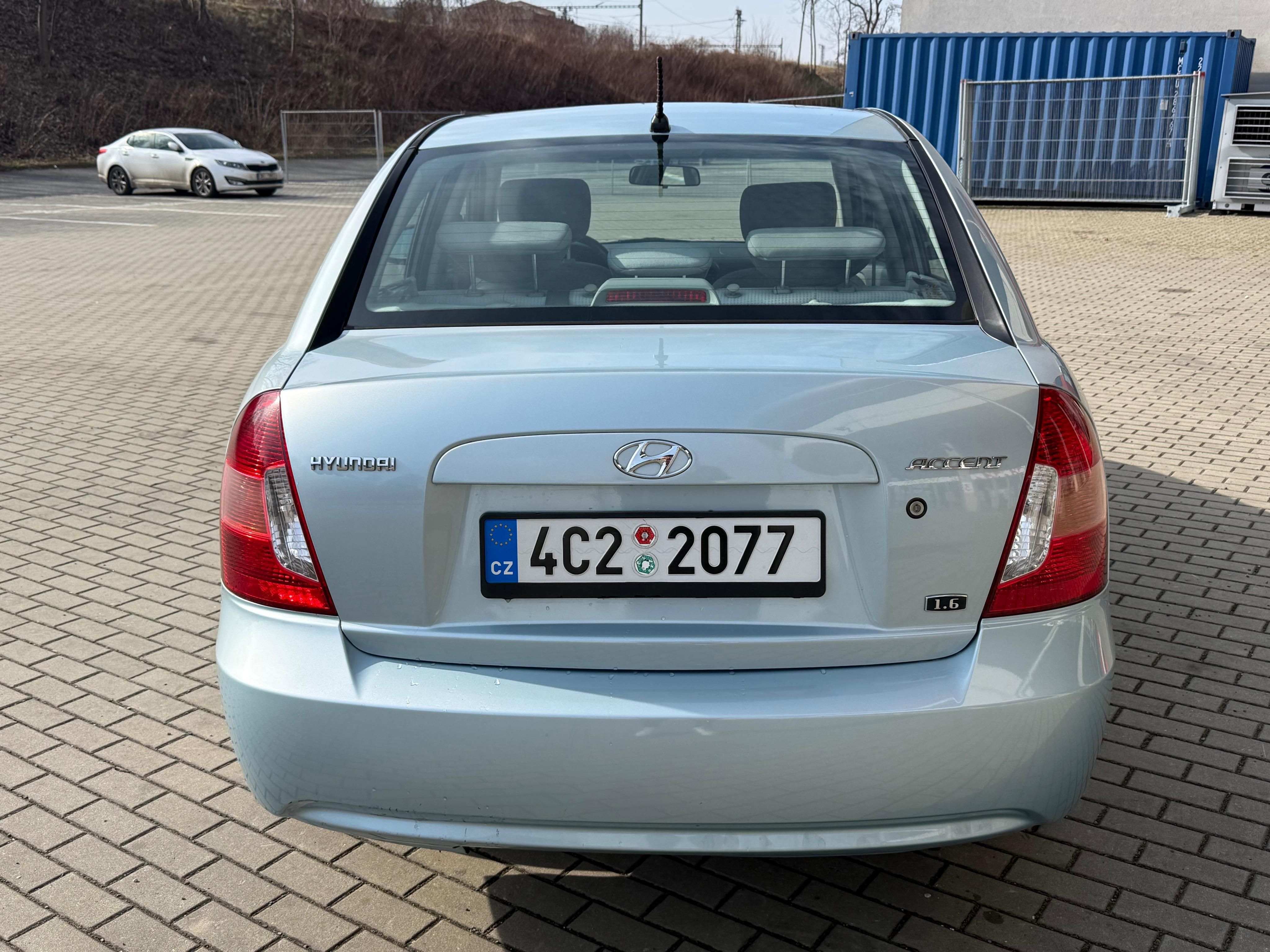 Hyundai Accent, 1.6i, 82kw Původ ČR 1. maj. - fotka 4
