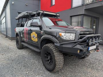 5.7 V8 TRD paket, offroad