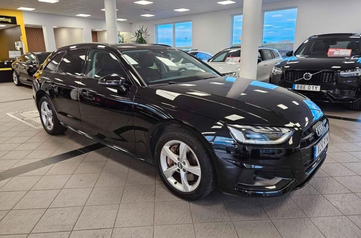 Audi A4 Avant, 45 TFSI Quattro Advanced Tažné - fotka 2
