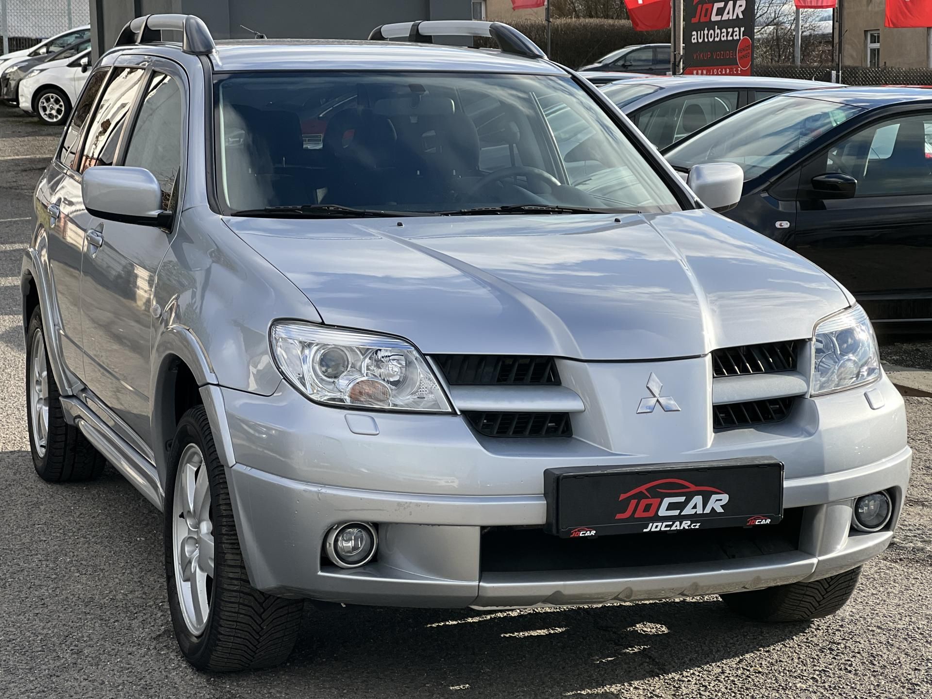 Mitsubishi Outlander, Navigator 2.0i 4x4 KLIMA ALU - fotka 3