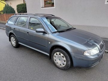 Tour 1.9 81kW 1.maj. pouze CZ
