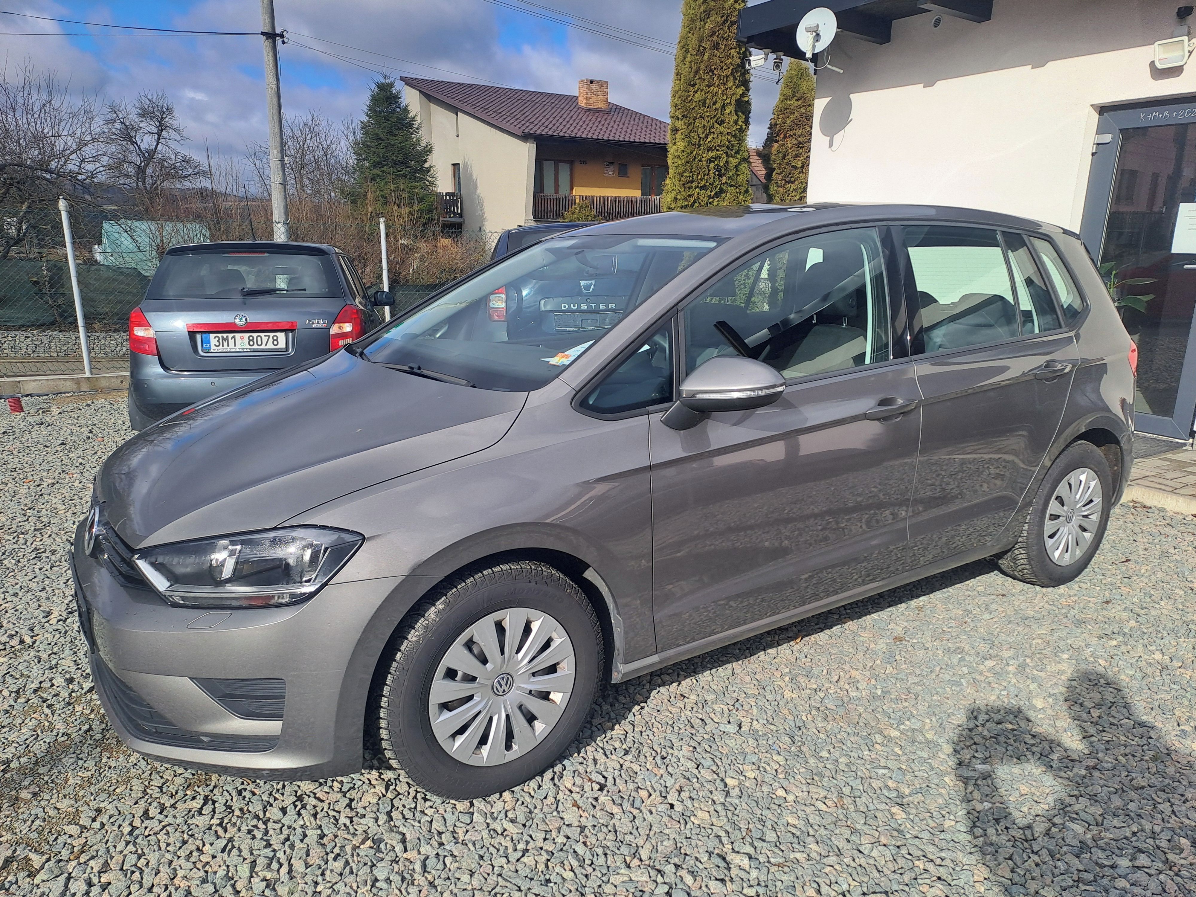 Volkswagen Golf Sportsvan, 1,2TSI 81KW.S.KNIHA,NOVÁ STK - fotka 2