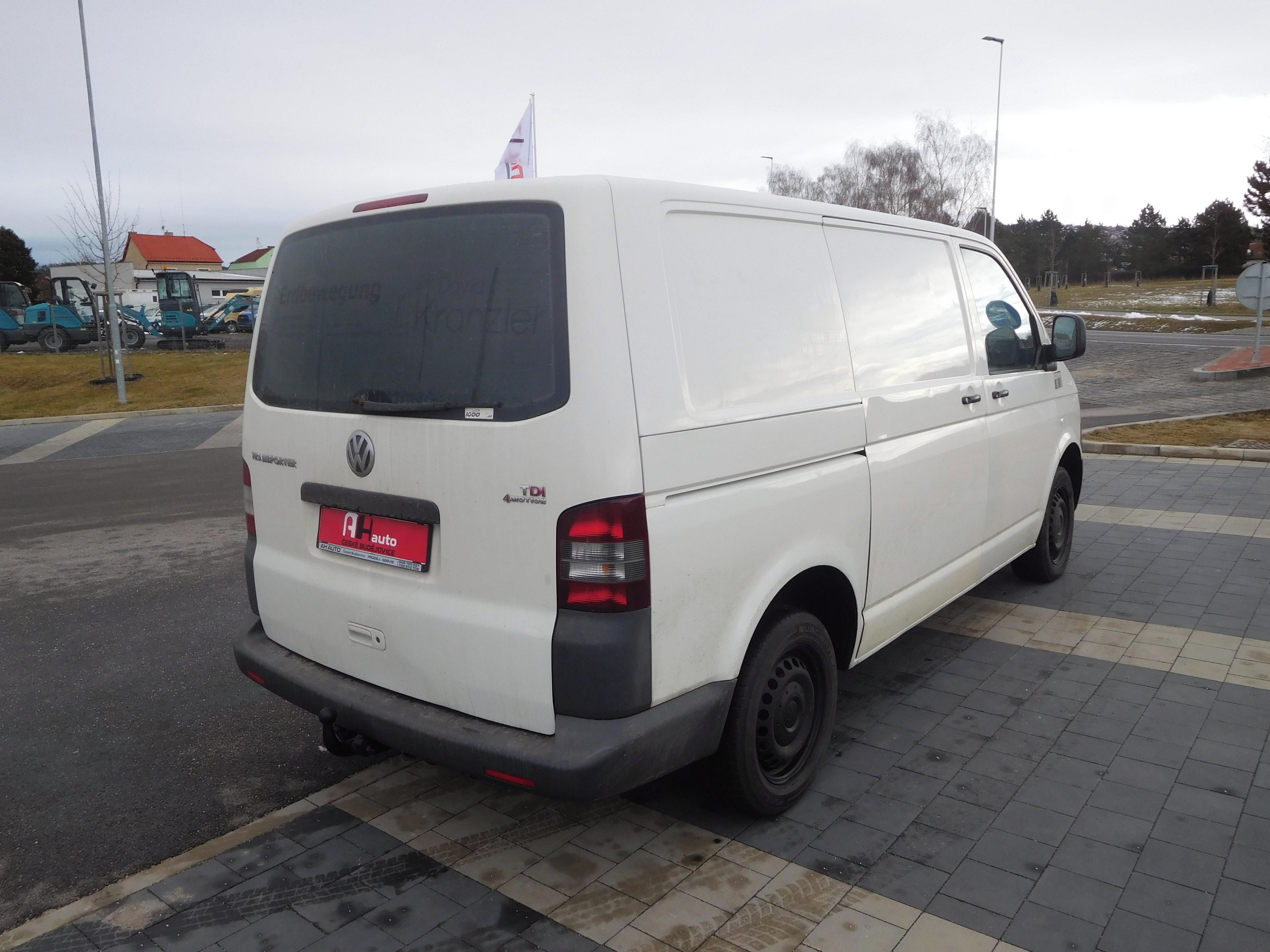 Volkswagen Transporter, T5 2.5 TDi 4Motion, 96 kW, 4X4 - fotka 3