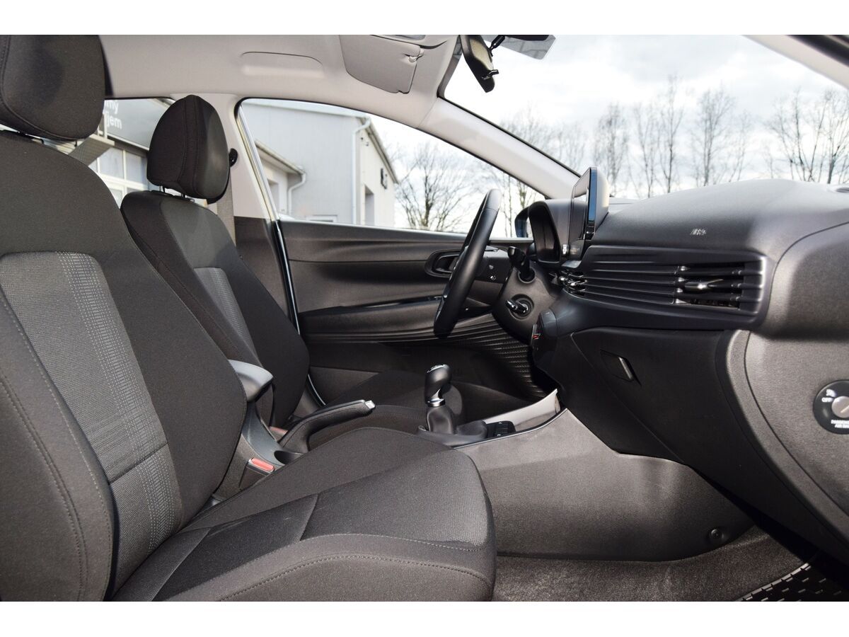 Hyundai Bayon, 1,2i 79k Smart - fotka 4