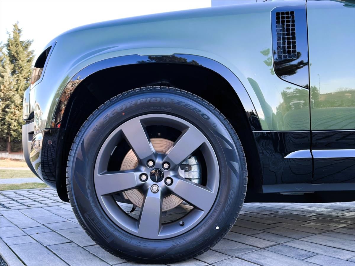 Land Rover Defender, 110 D250 X-DYNAMIC SE - fotka 3
