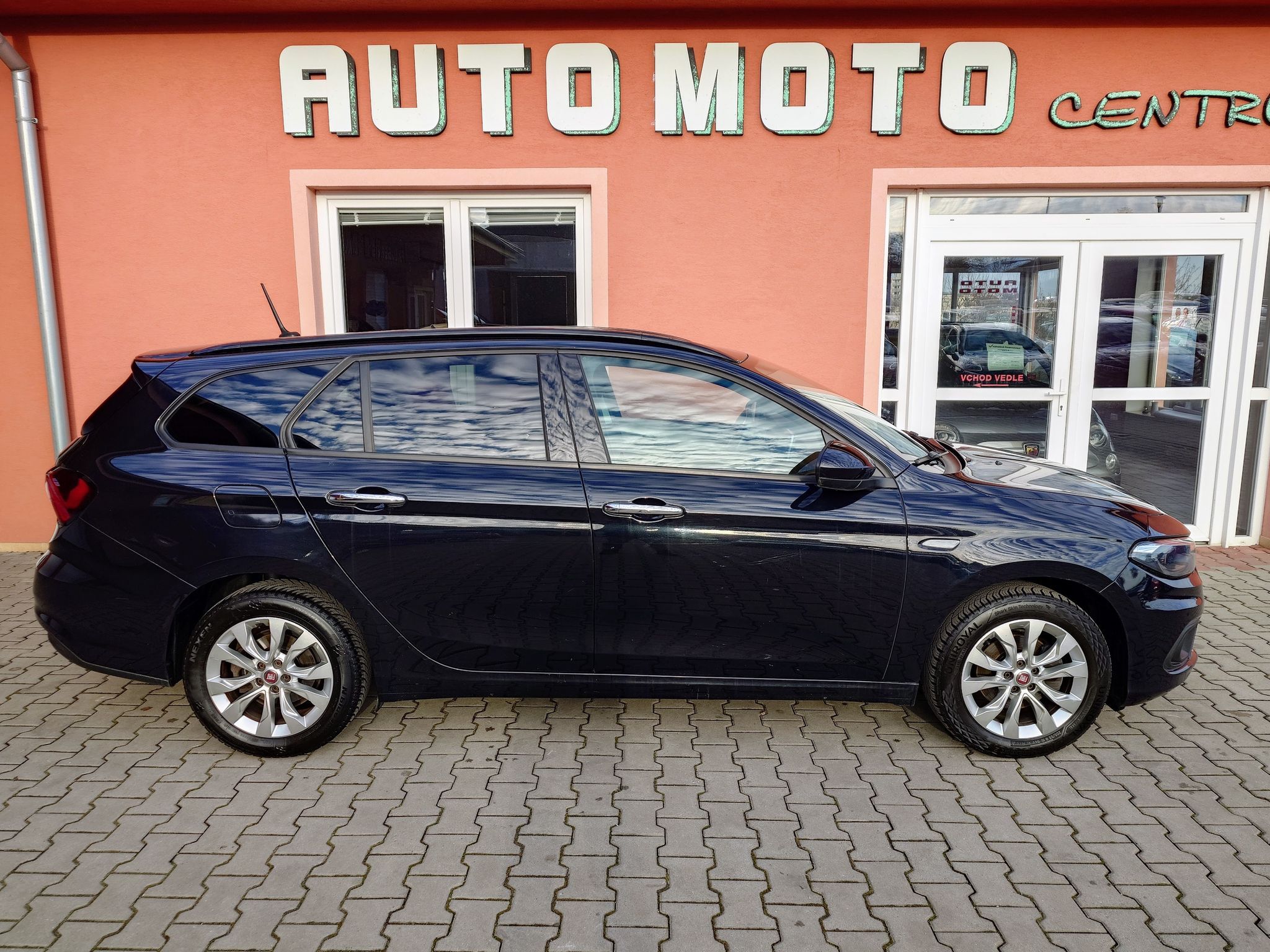 Fiat Tipo, 1.4 Turbo Lounge 88 kW (ODPOČE - fotka 5