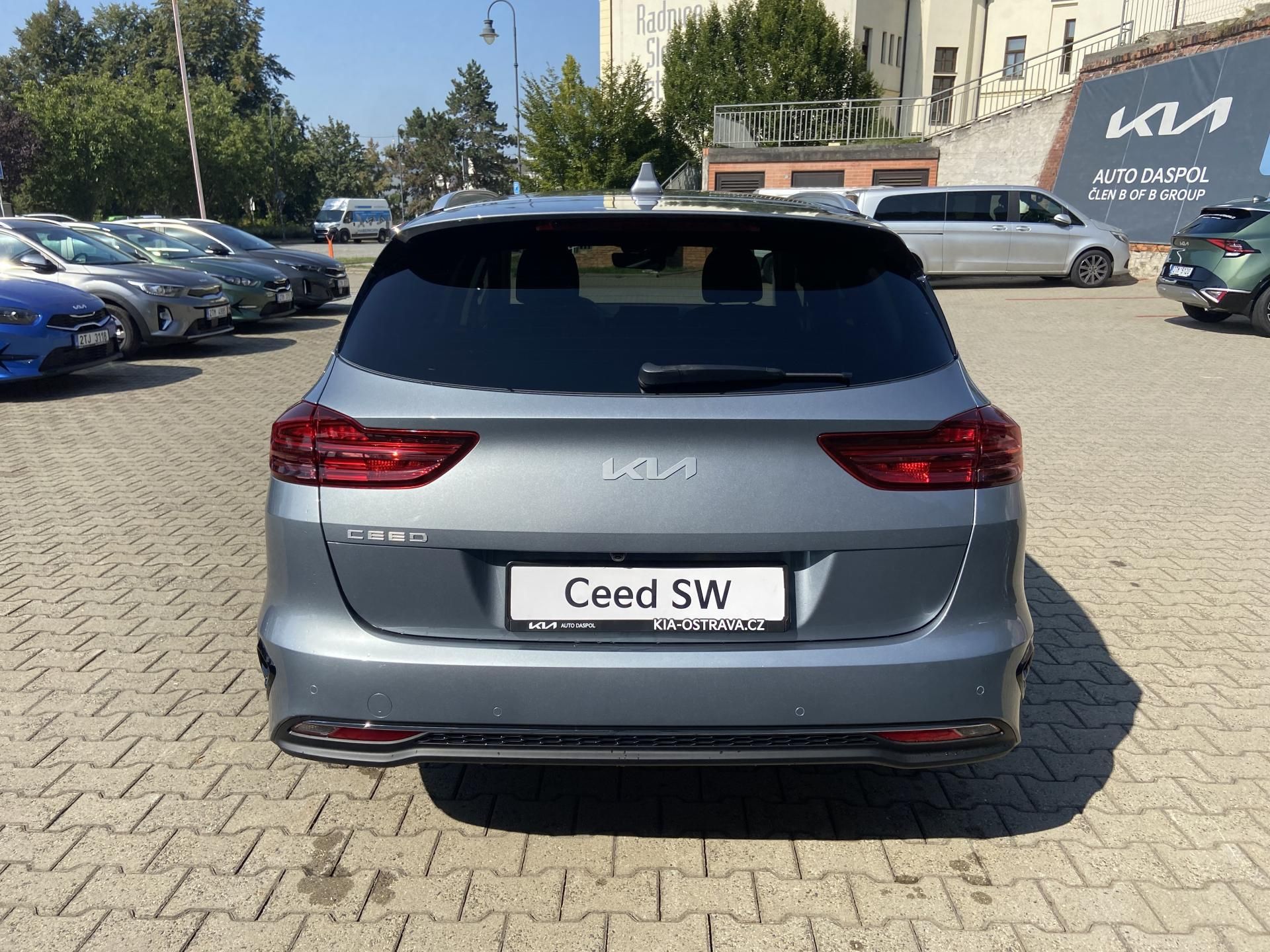 Kia Cee´d, SW 1,5T-GDi TOP+Business"ref" - fotka 4