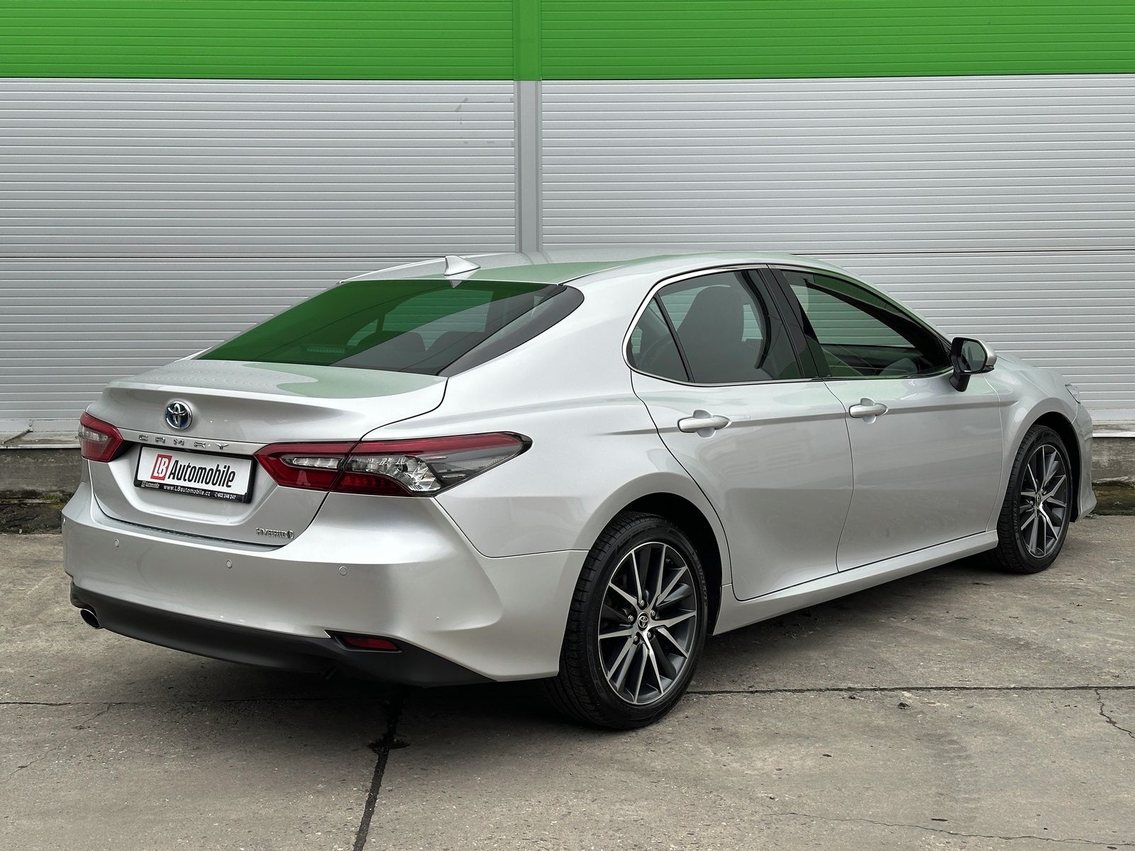 Toyota Camry, 2.5 Hybrid AT Executive NAVI - fotka 4