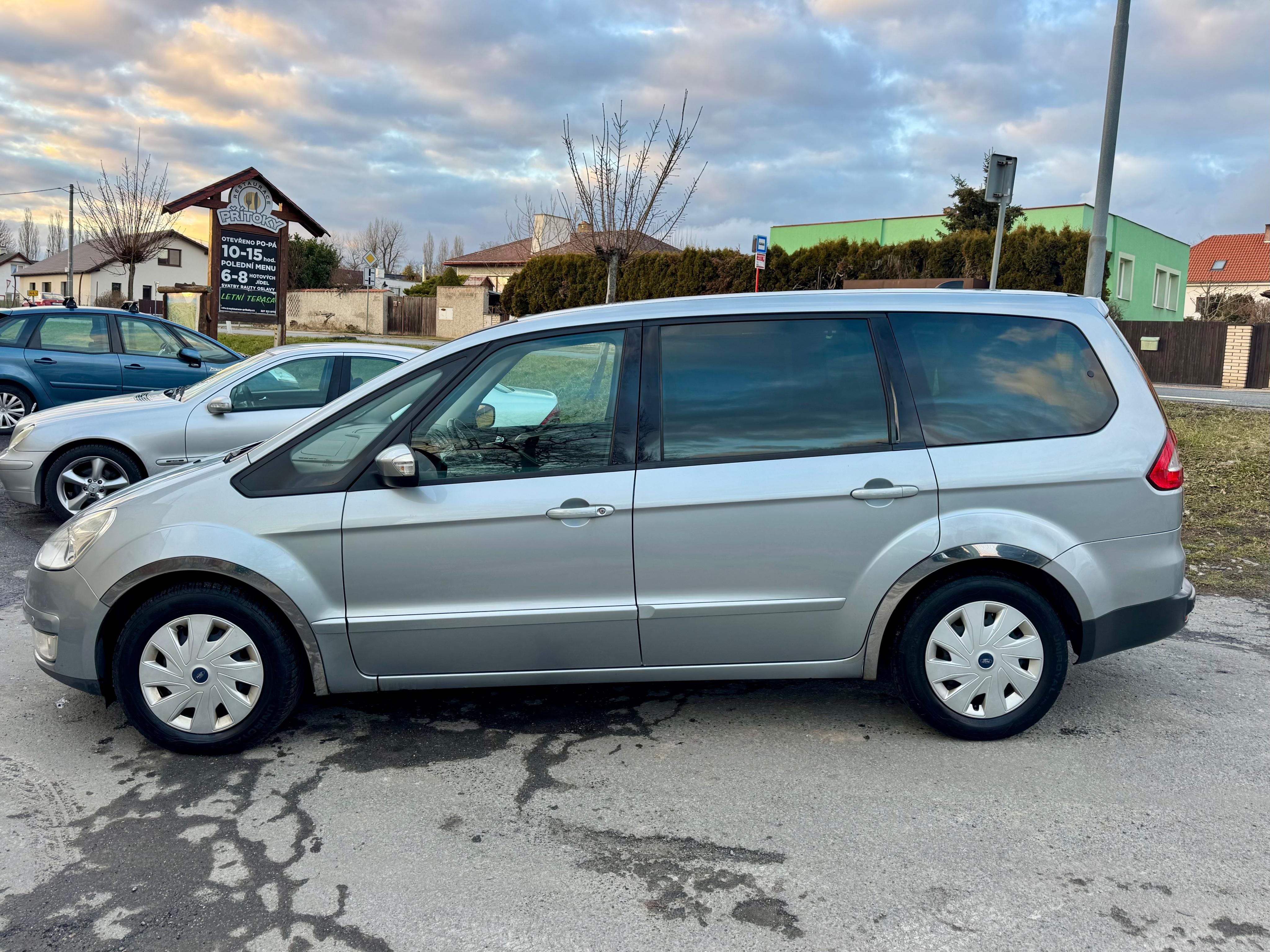 Ford Galaxy, 2.0TDCi 96kW 7.Míst. AC.Navi. - fotka 5