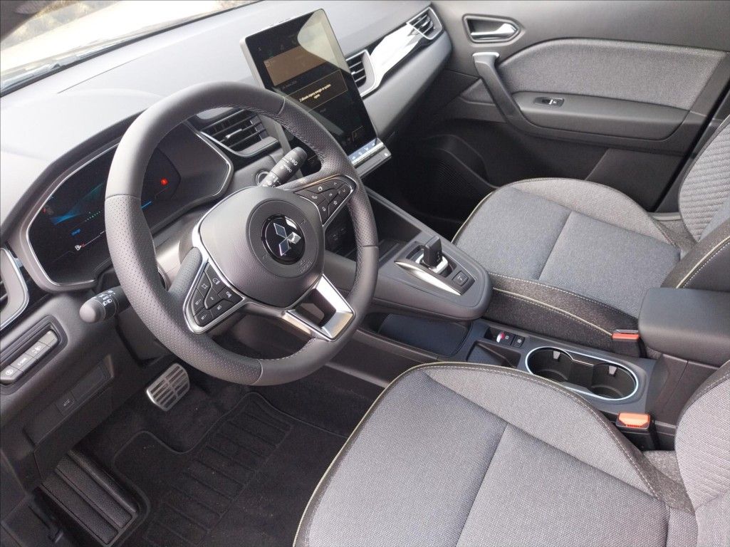 Mitsubishi Grandis, 1.8 AT M-HYBRID  INTENSE+ - fotka 6
