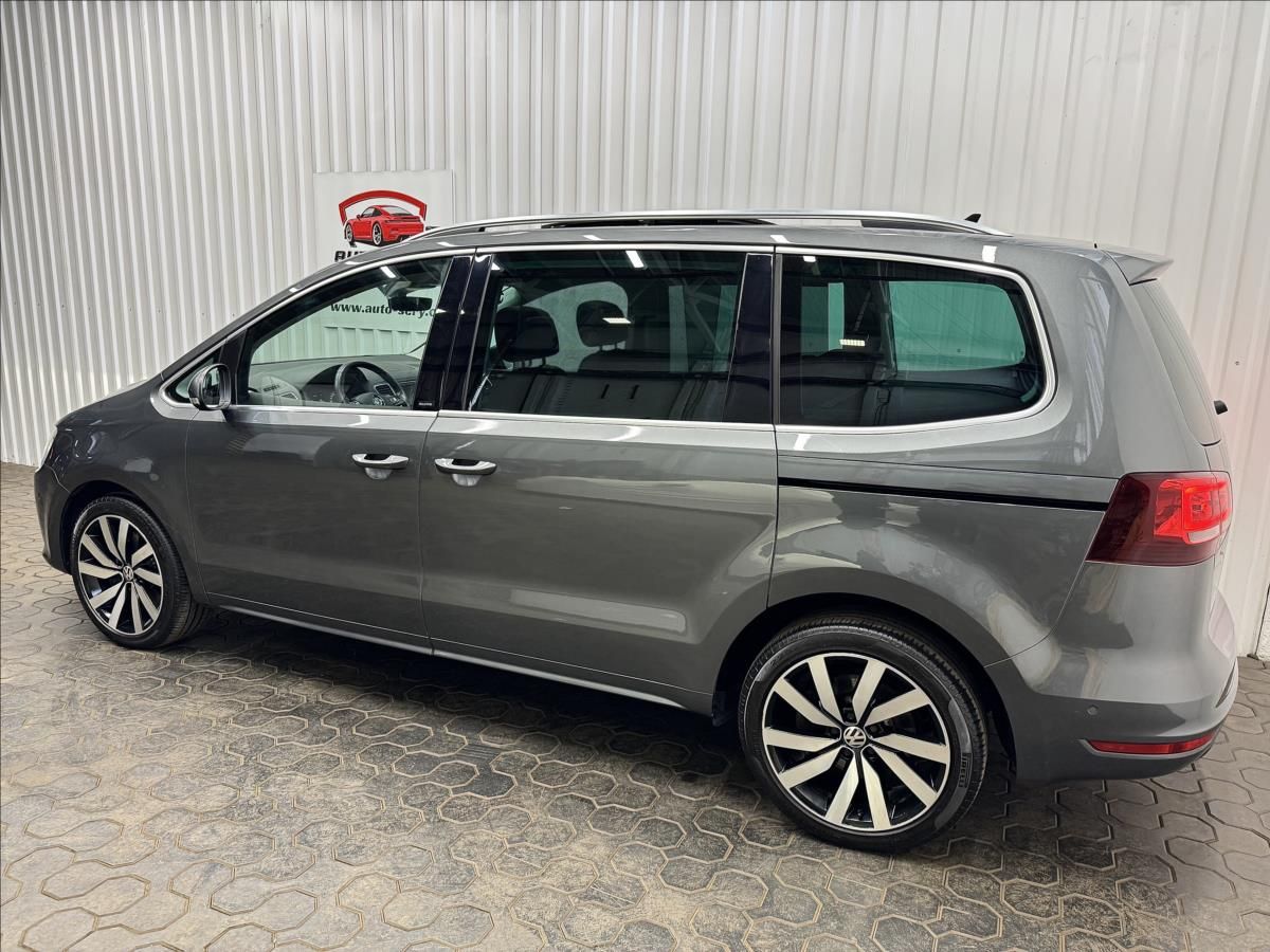 Volkswagen Sharan, 2.0TSI 162KW DSG ACC DCC 2XALU - fotka 5