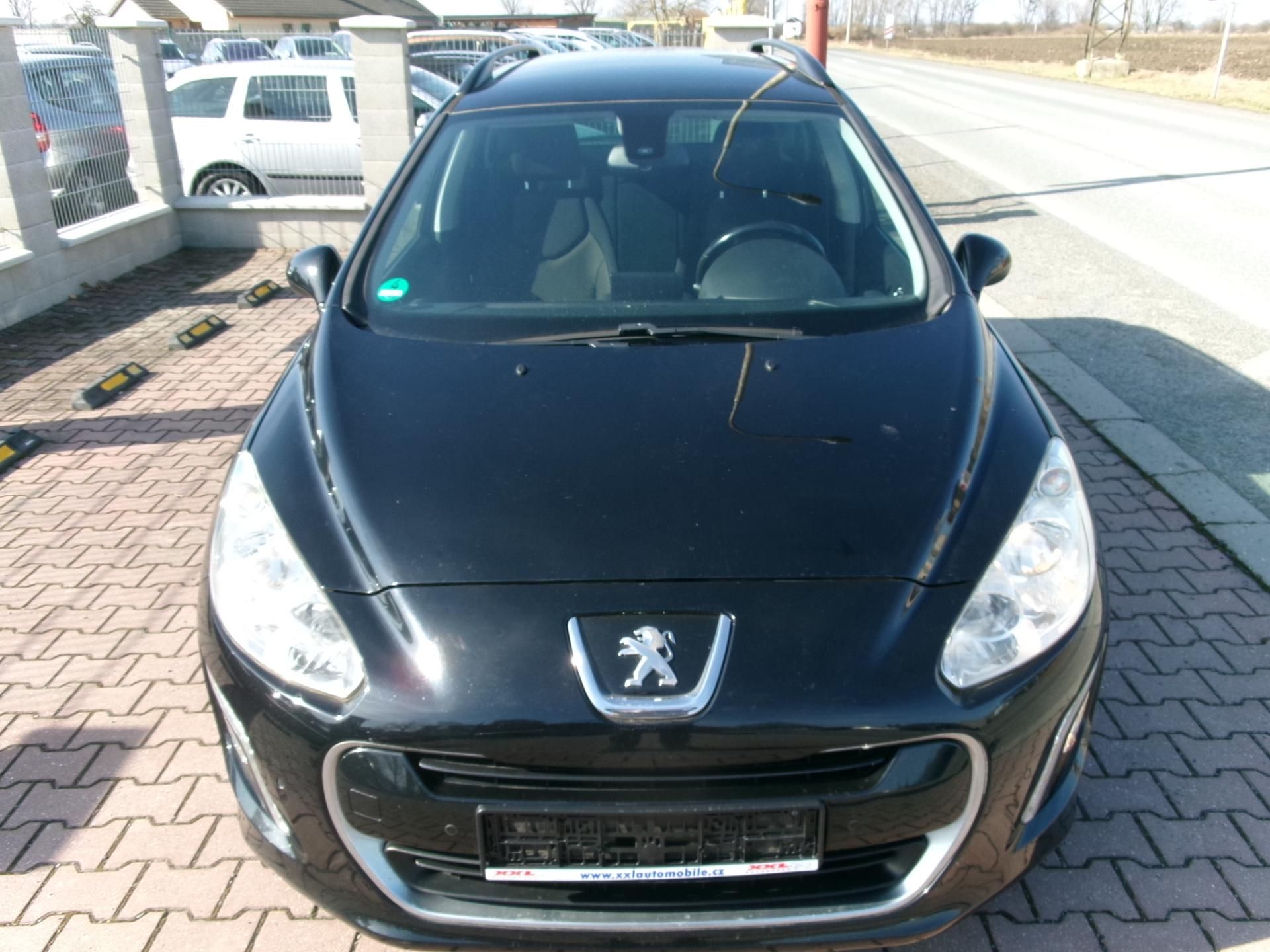 Peugeot 308, SW 2,0HDI NAVI AC BT TEMP - fotka 4