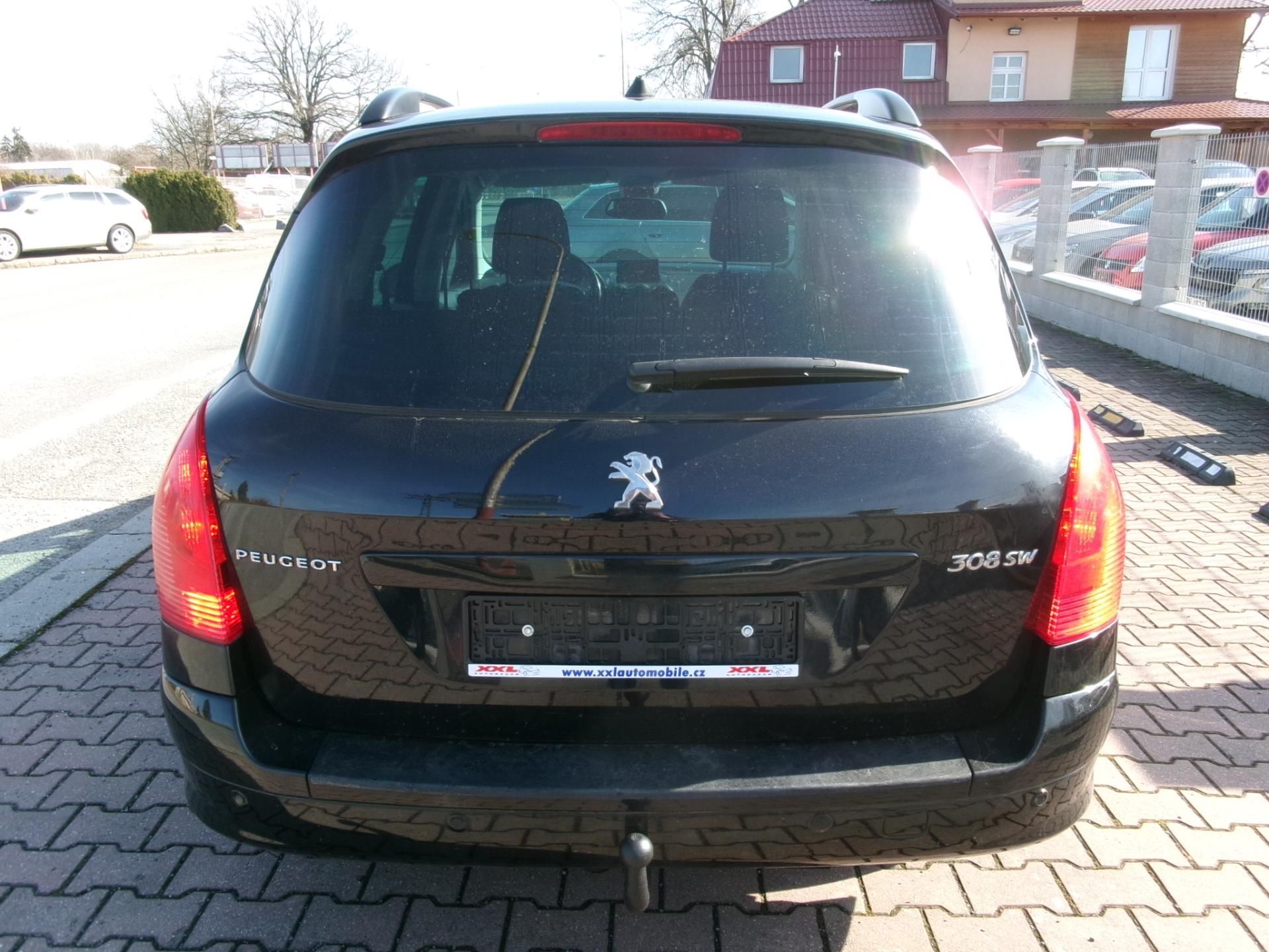 Peugeot 308, SW 2,0HDI NAVI AC BT TEMP - fotka 6