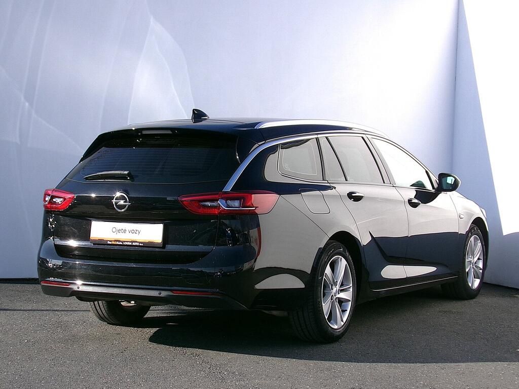 Opel Insignia, Ultimate 1.6 CDTi 100 kW - fotka 2