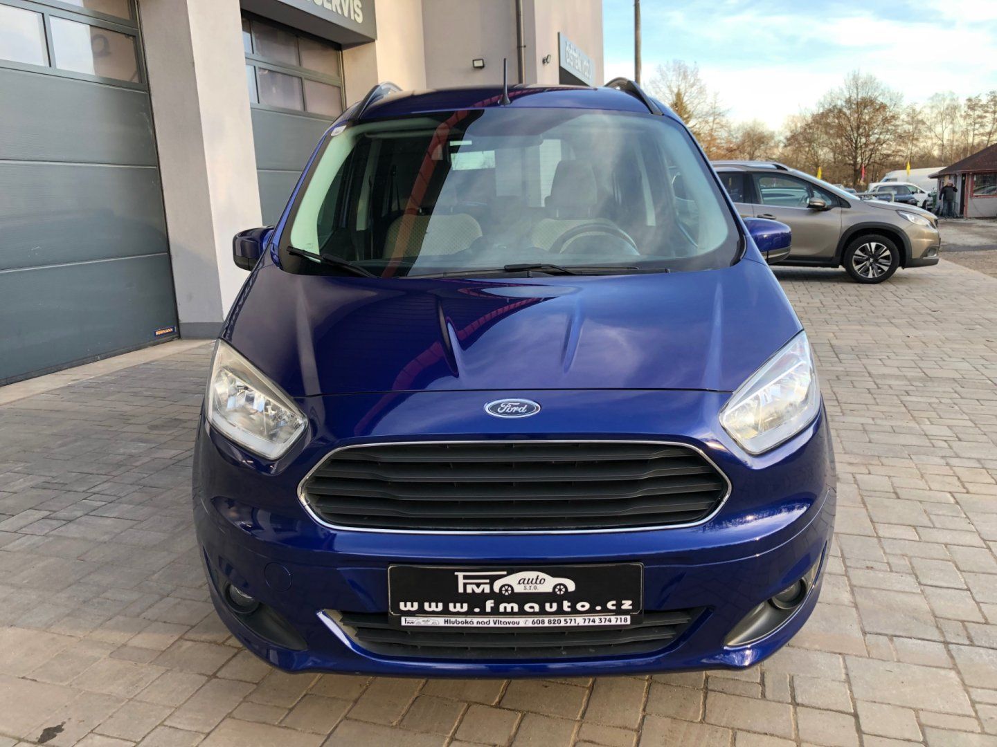 Ford Tourneo Courier, 1.0 EcoBoost - fotka 3