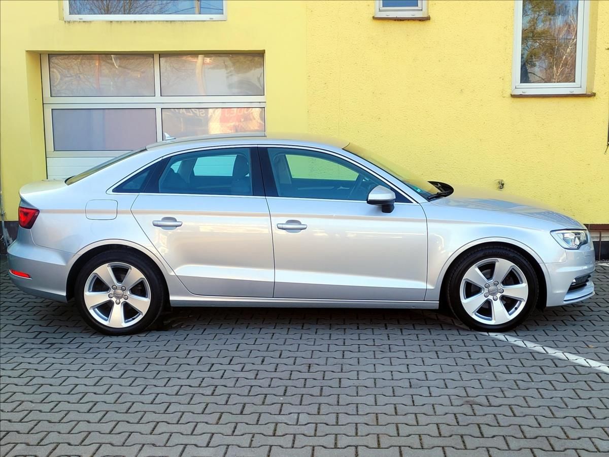 Audi A3, 1,4 TFSi Drive Select, LED - fotka 6