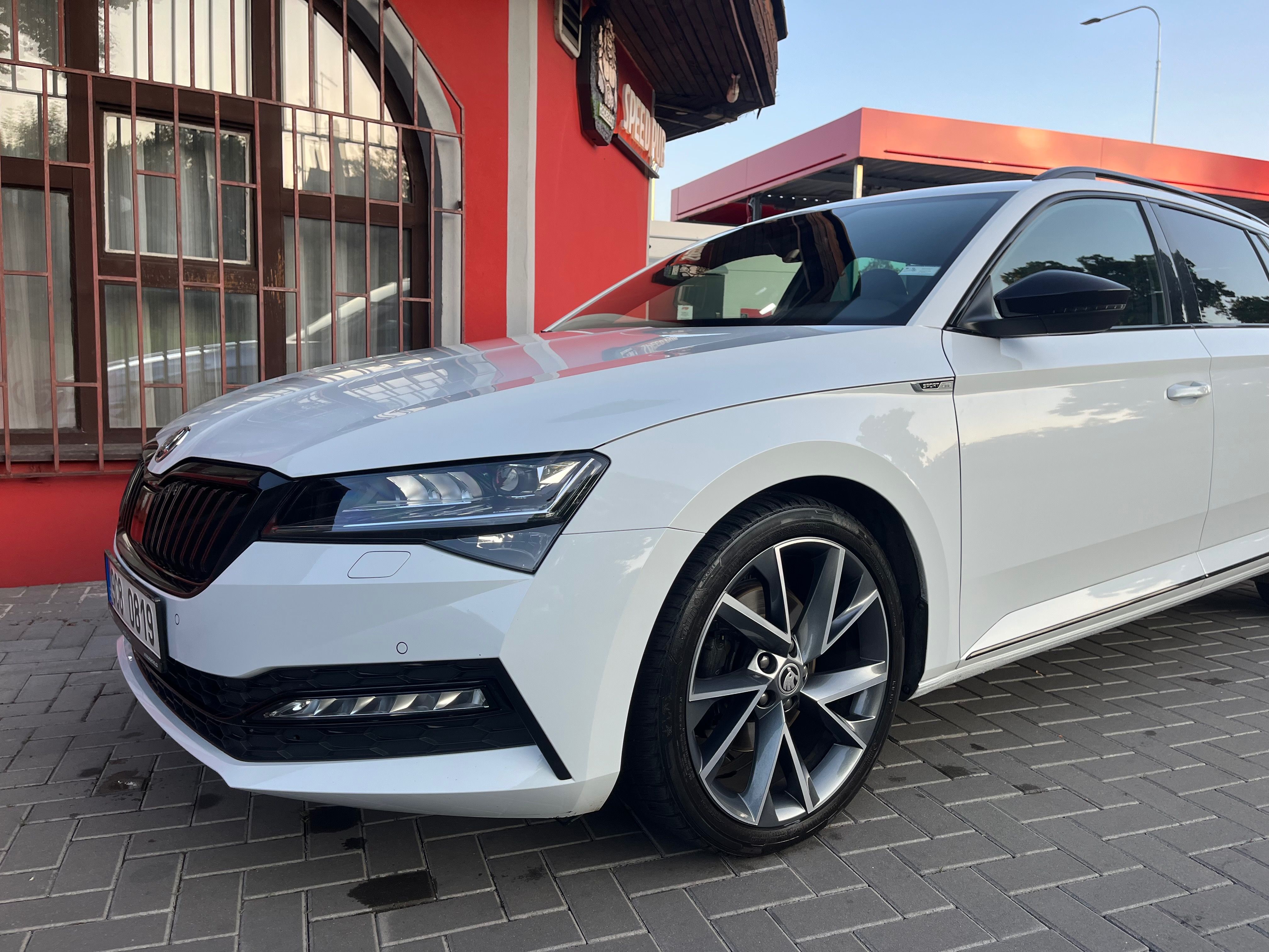 Škoda Superb, 2.0 tdi 147kw  4x4 - fotka 3