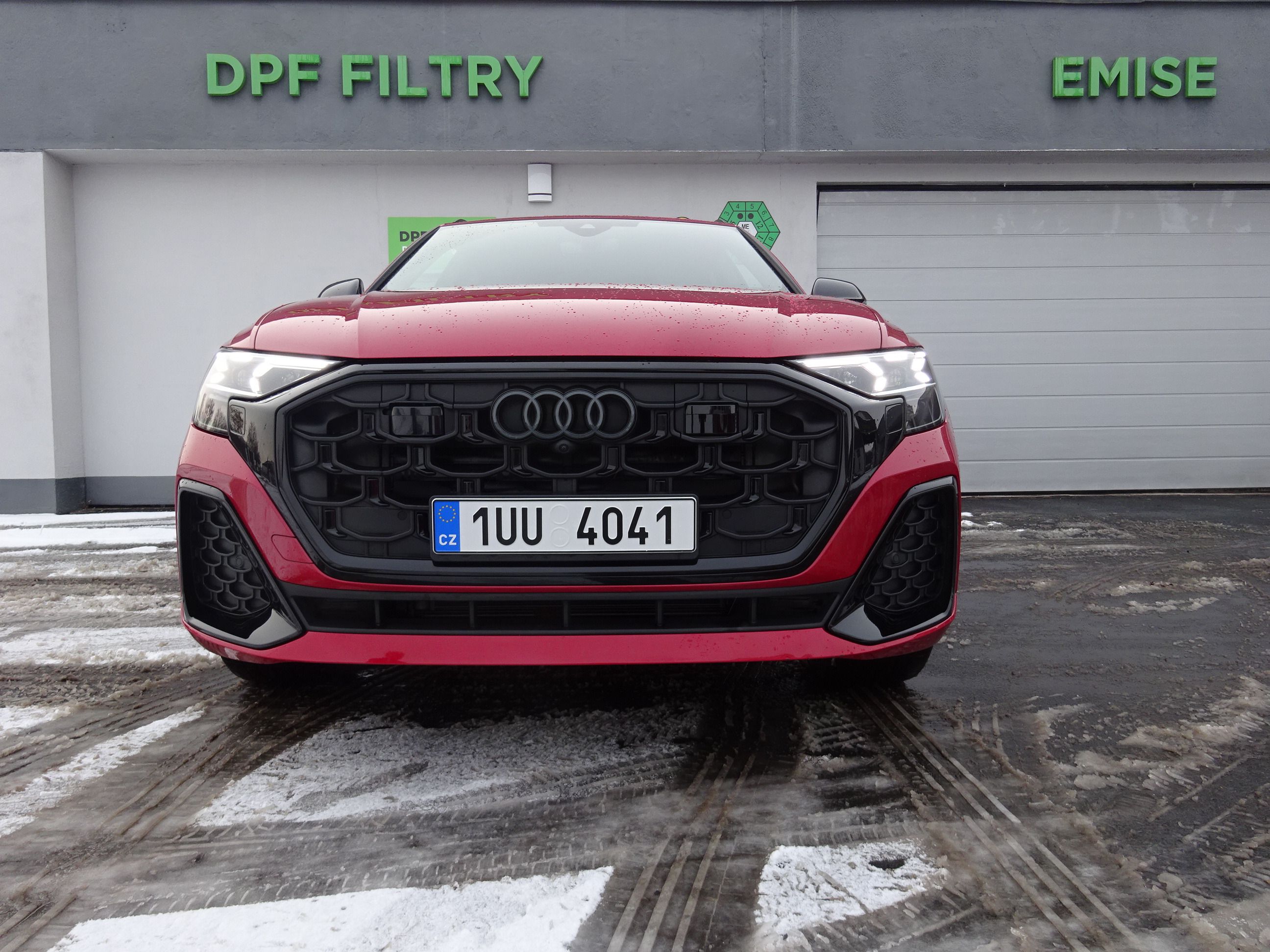 Audi Q8, 3.0 TDi S-Line - fotka 3
