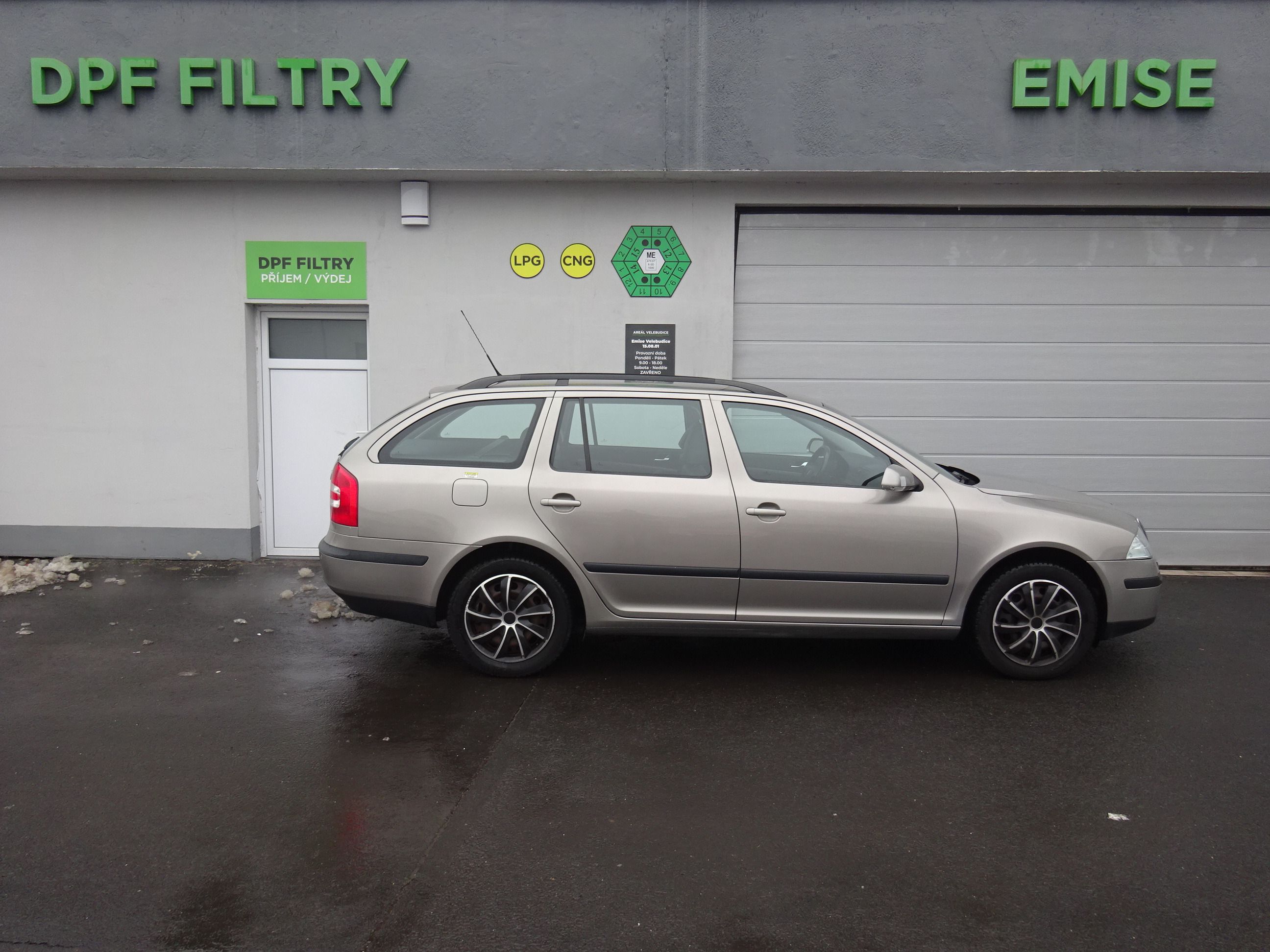 Škoda Octavia, 1.9 TDi DSG - fotka 2