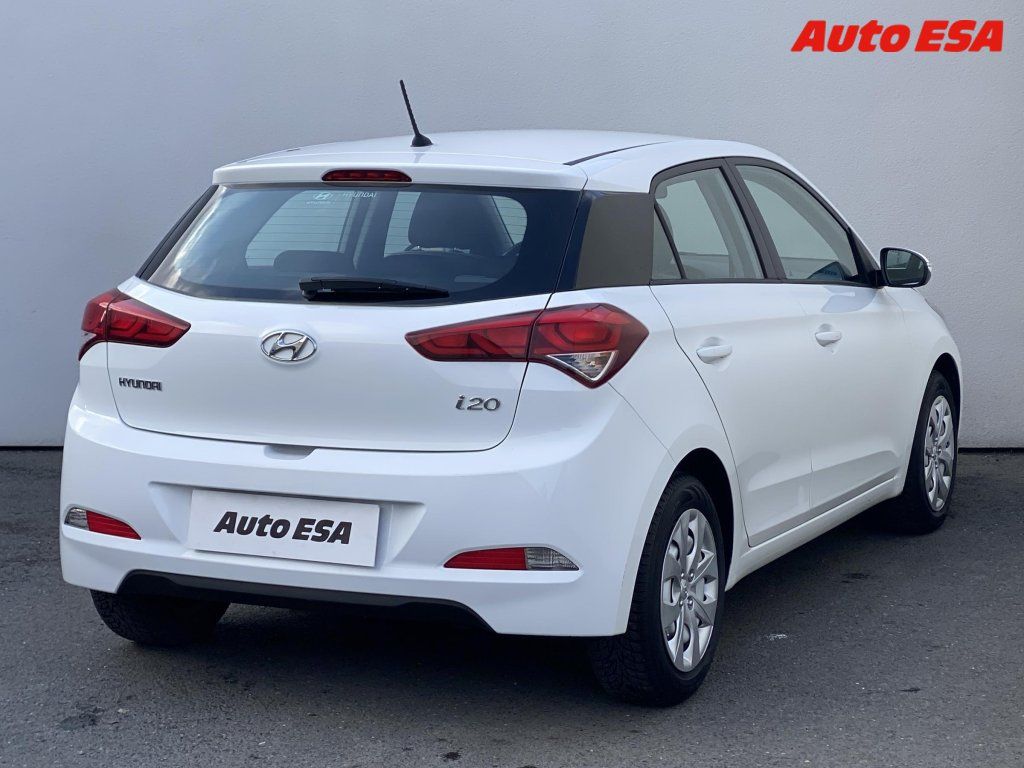 Hyundai i20, 1.2i,ČR,Klima - fotka 4