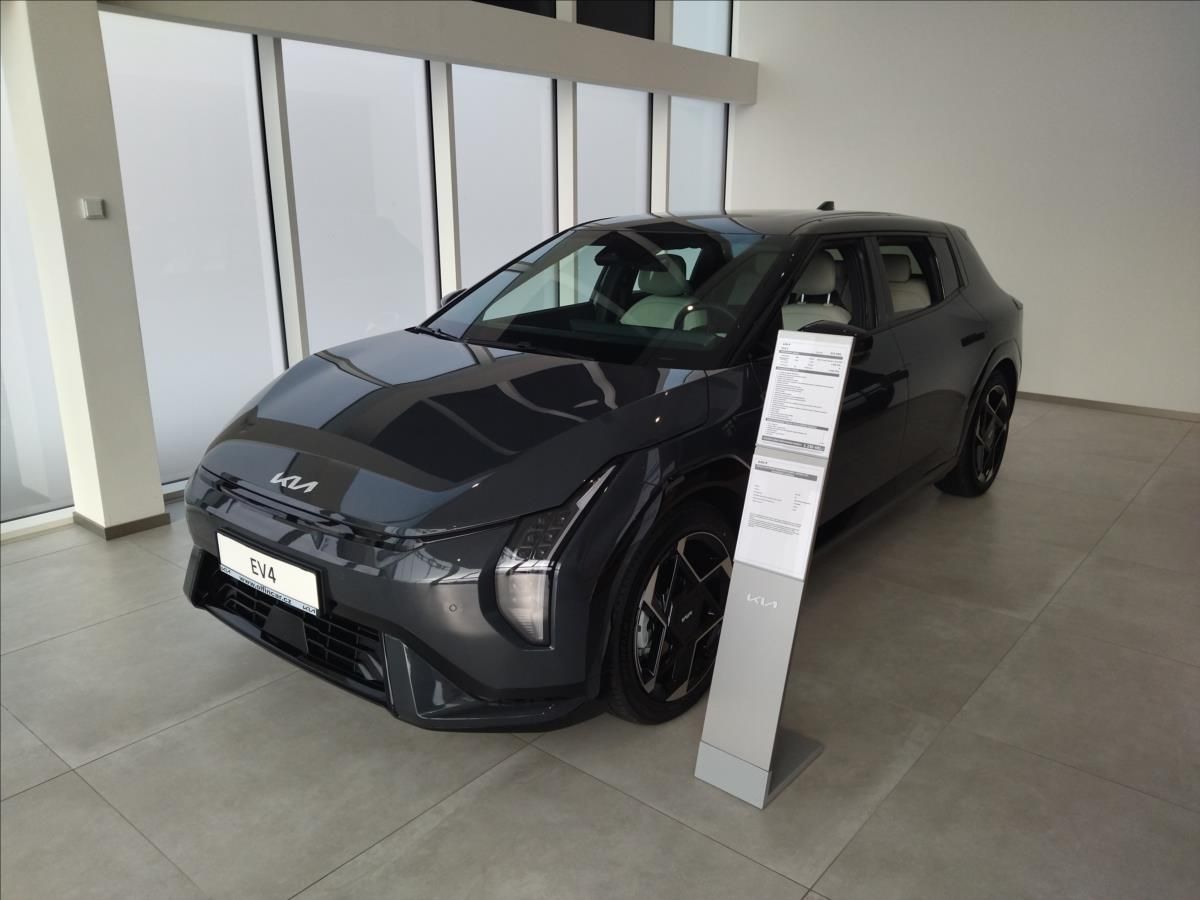 Kia EV4, GT-LINE 150 KW + 81,4 kWh