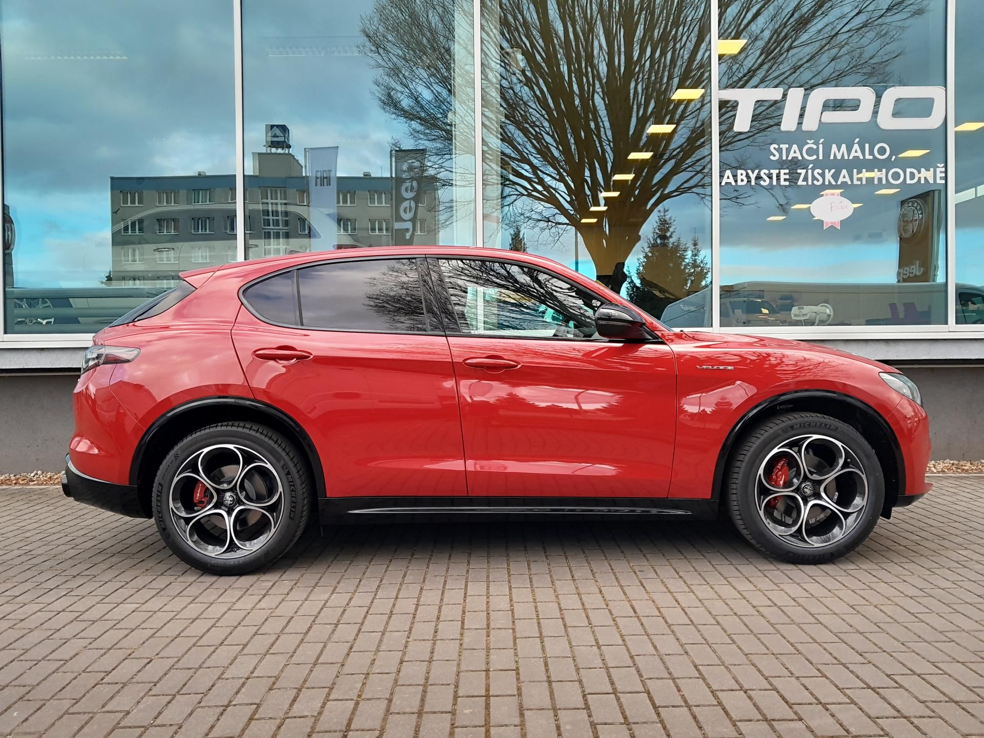 Alfa Romeo Stelvio, Veloce 4x4 2,0 280PS - fotka 5