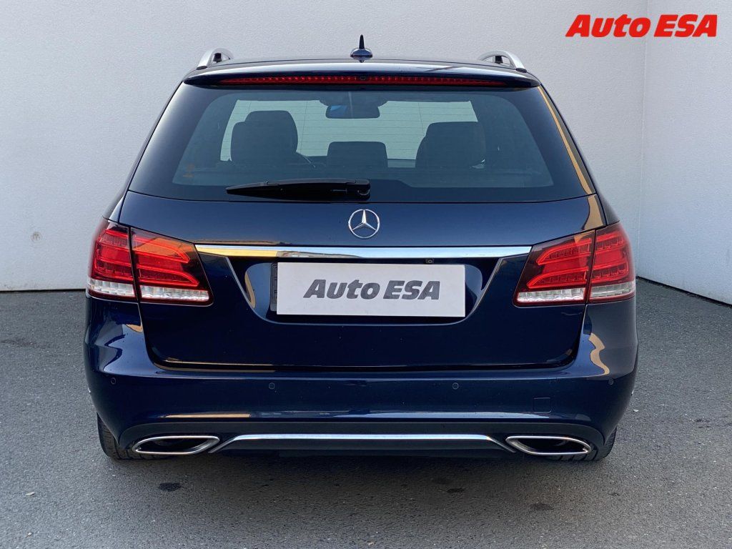 Mercedes-Benz Třídy E, 3.0 CDi E350 4M,Avantgarde - fotka 5