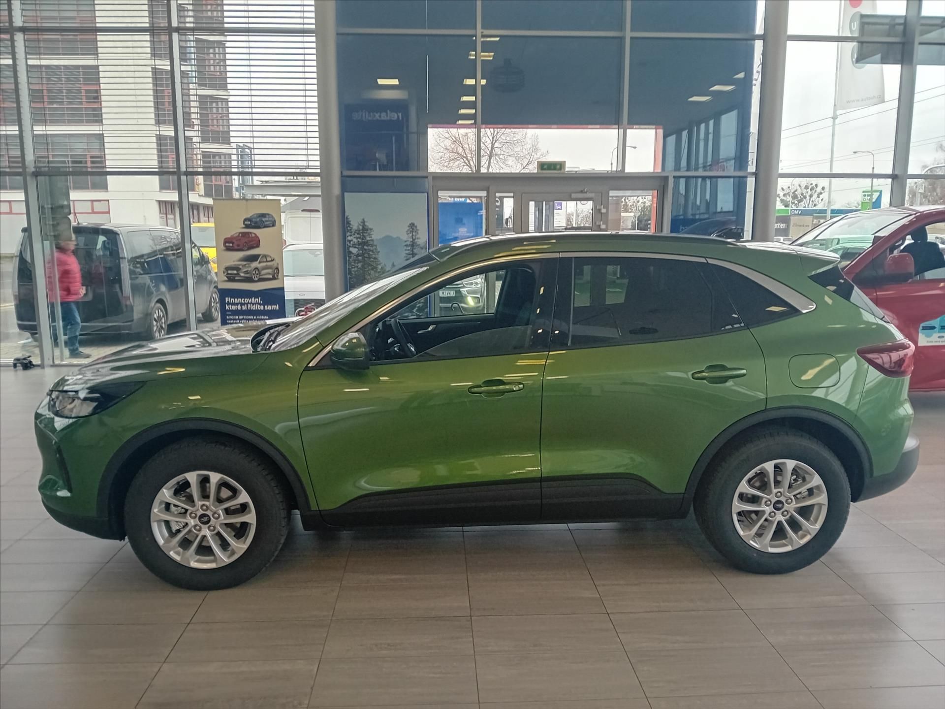 Ford Kuga, 1,5 EcoBoost 110kW  Titanium - fotka 2