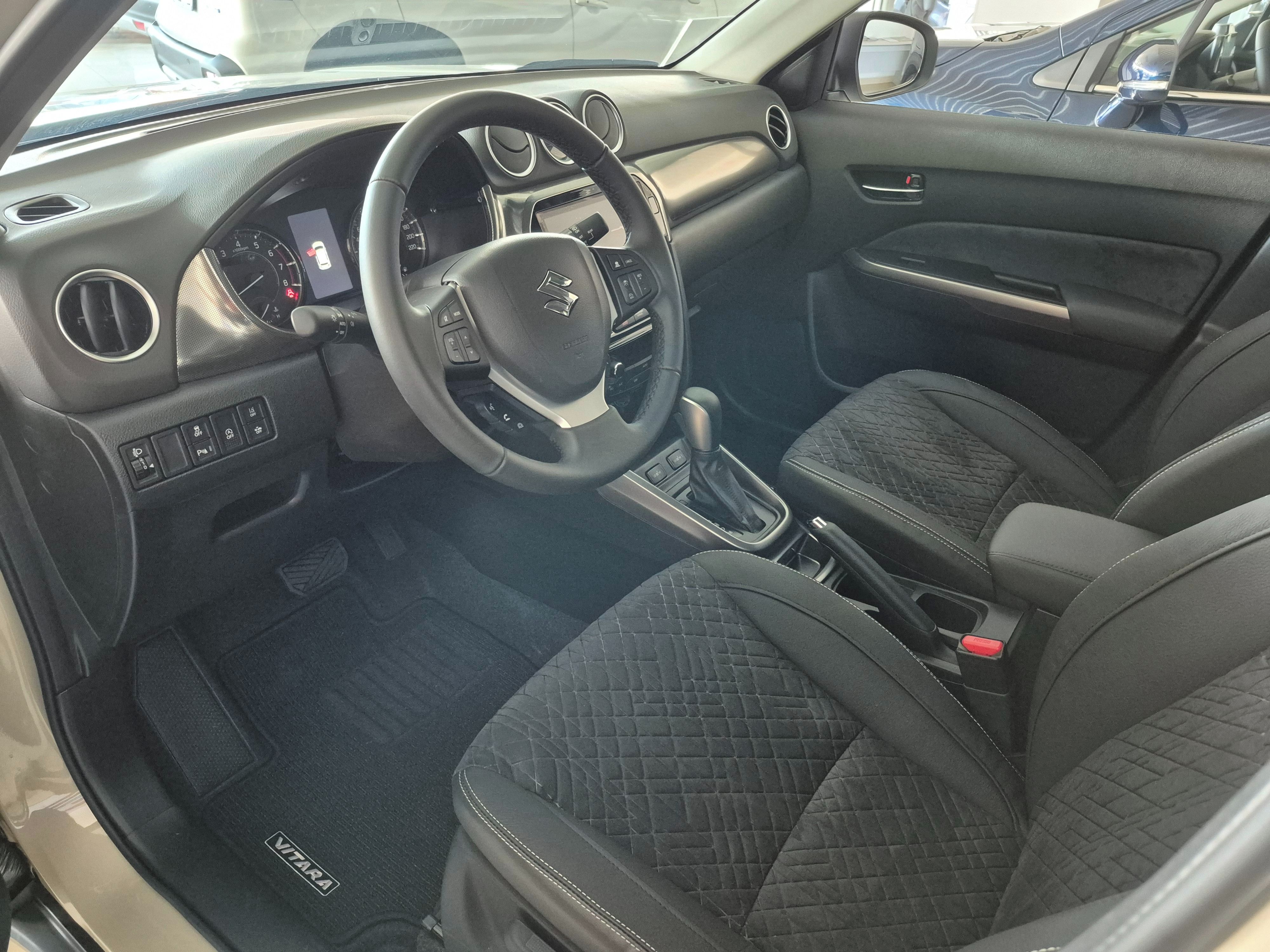 Suzuki Vitara, 1,4 Elegance automat+ SADA KOL - fotka 5