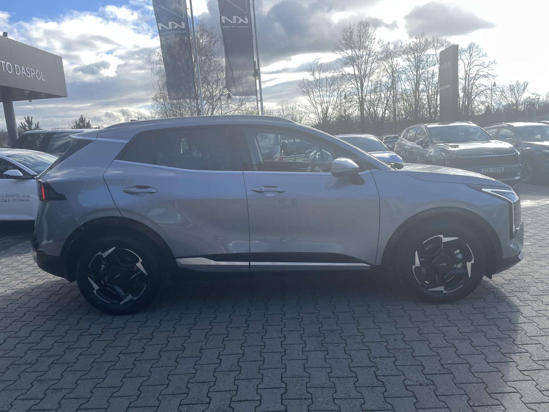 Kia Sportage, 1,6 T-GDi 4x2 7DCT TOP 2026 - fotka 2