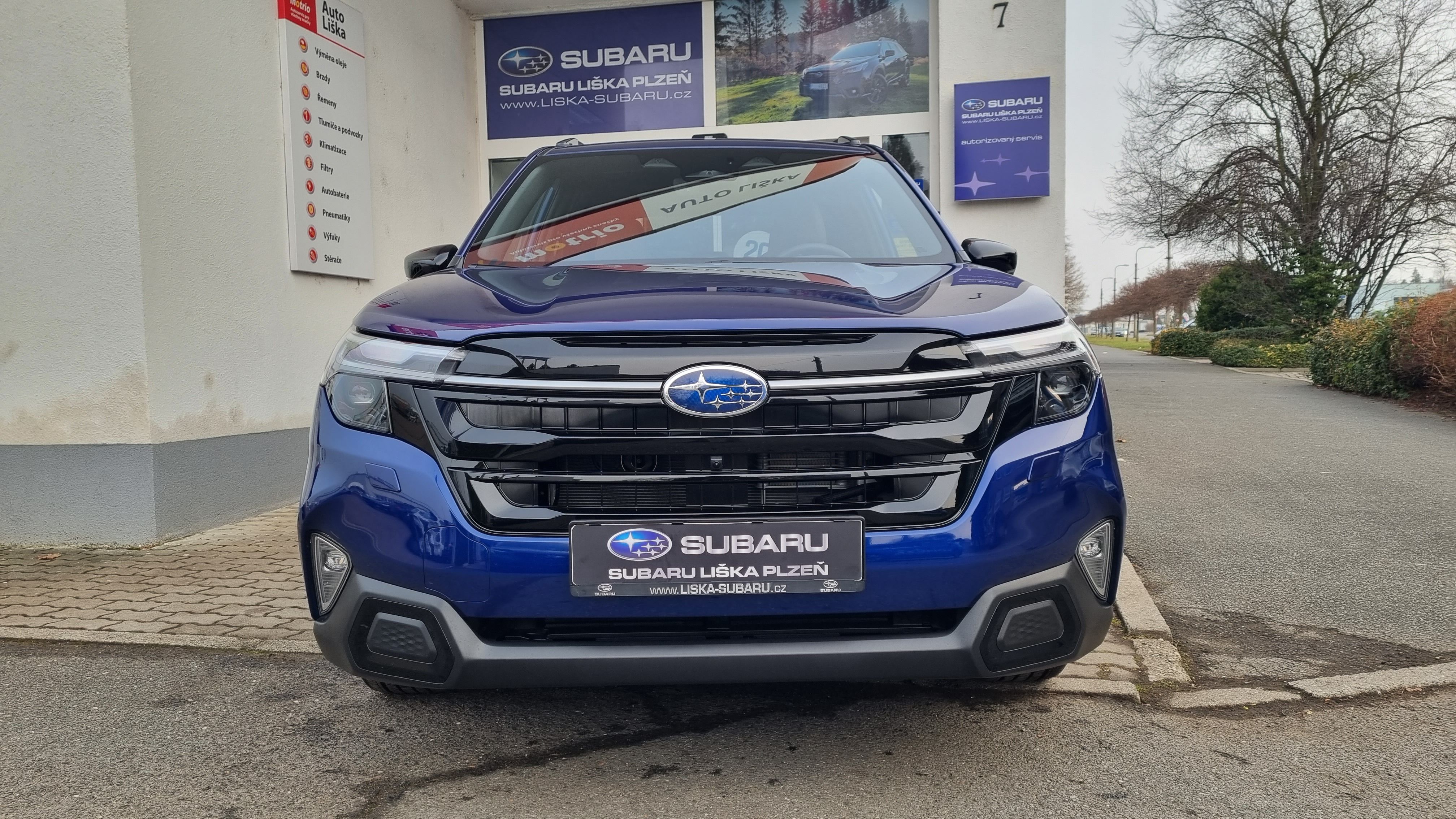 Subaru Forester, 2,0i CVT Touring + zimní kola - fotka 6