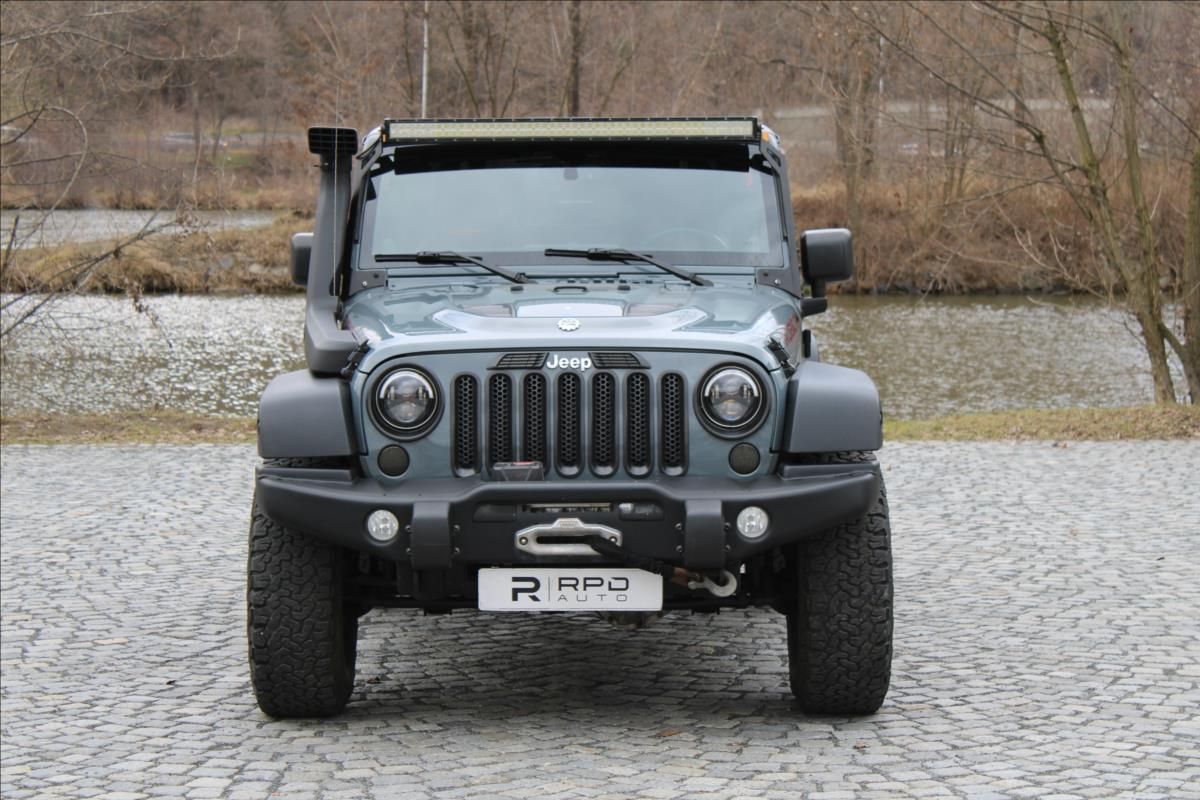 Jeep Wrangler, 2.8 CRD/10th-Anniversary/CZ - fotka 4