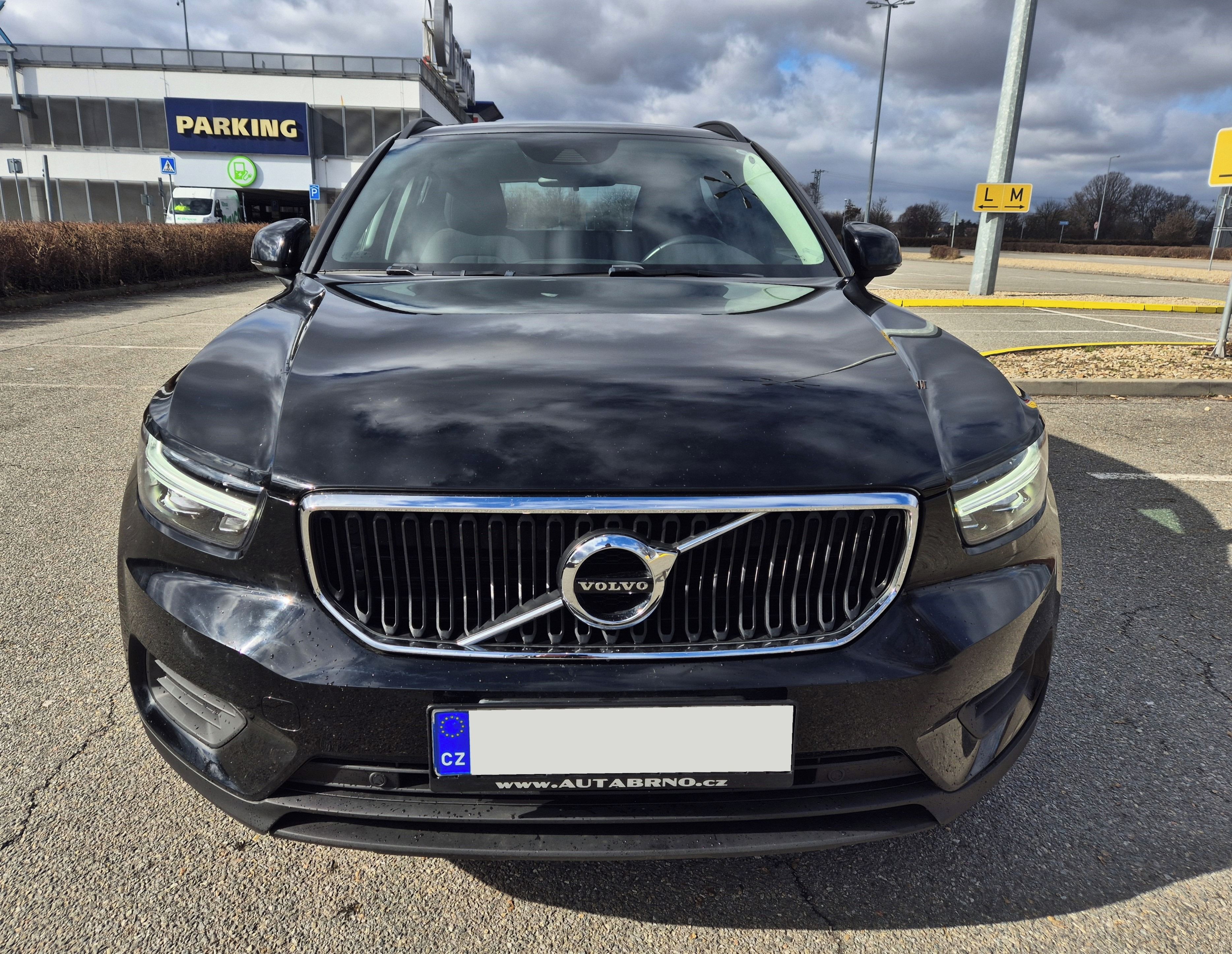 Volvo XC40, 1.5i 163PS 1.MAJ MANUÁL ! LED - fotka 2