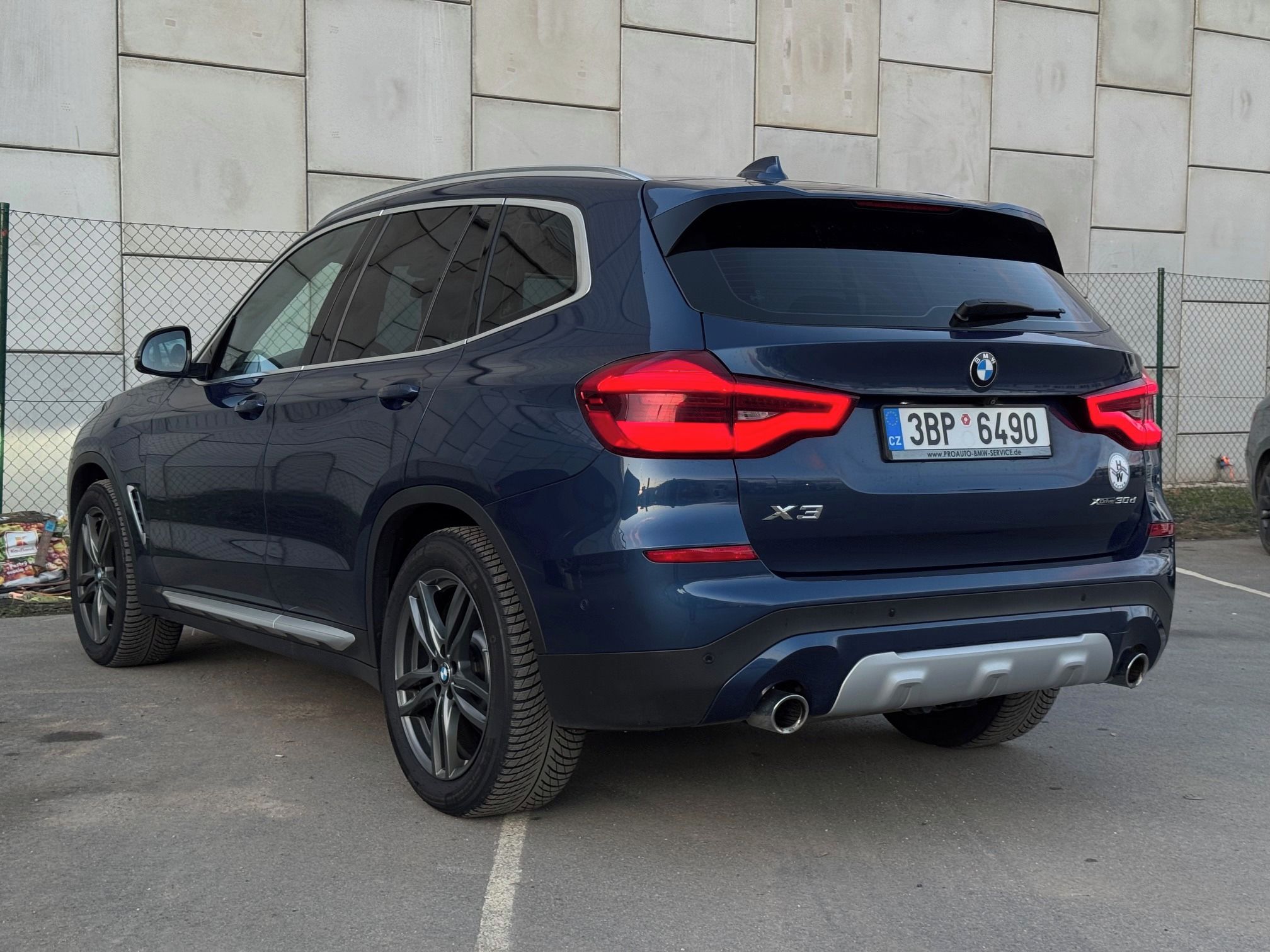 BMW X3, 30d xDrive - fotka 3
