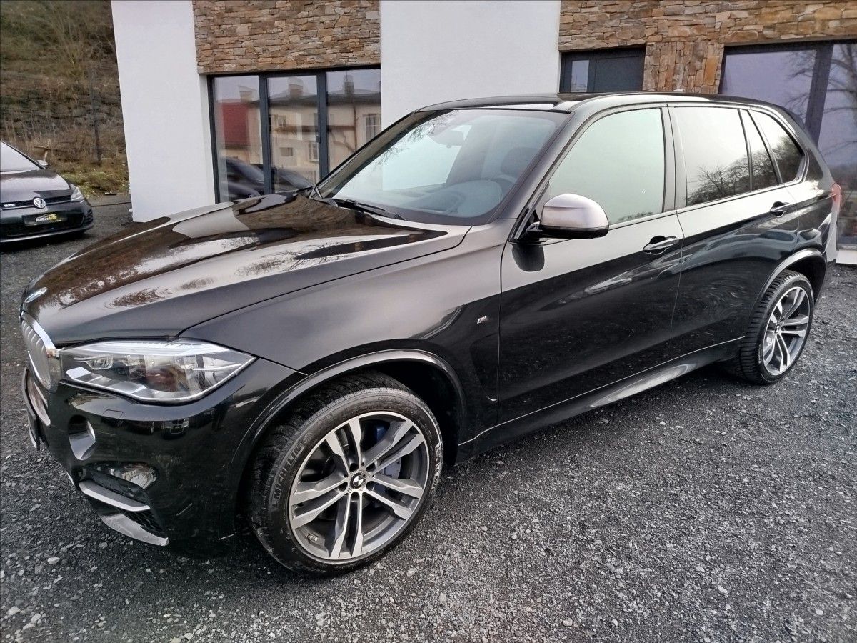BMW X5, 3,0 M50d, 280kW, BOHATÁ VÝBAVA - fotka 2