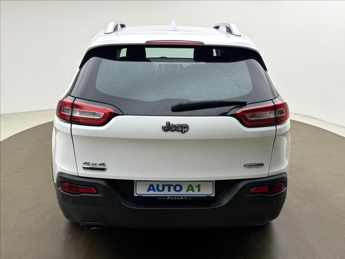 Jeep Cherokee, 2,0 103kW 4X4 AC NAVI SENZORY - fotka 5