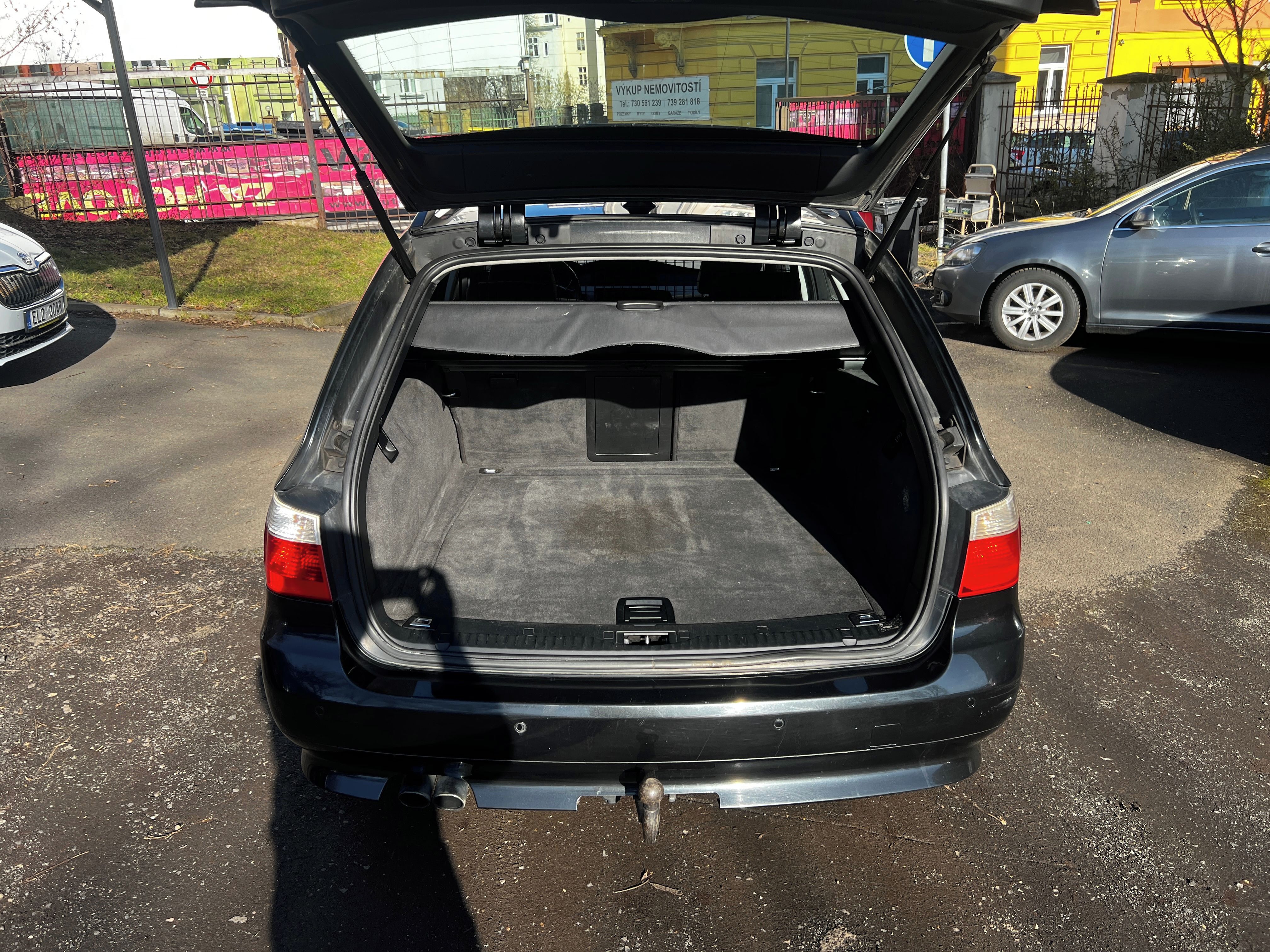 BMW Řada 5, 530 D, 170 Kw, combi - fotka 5