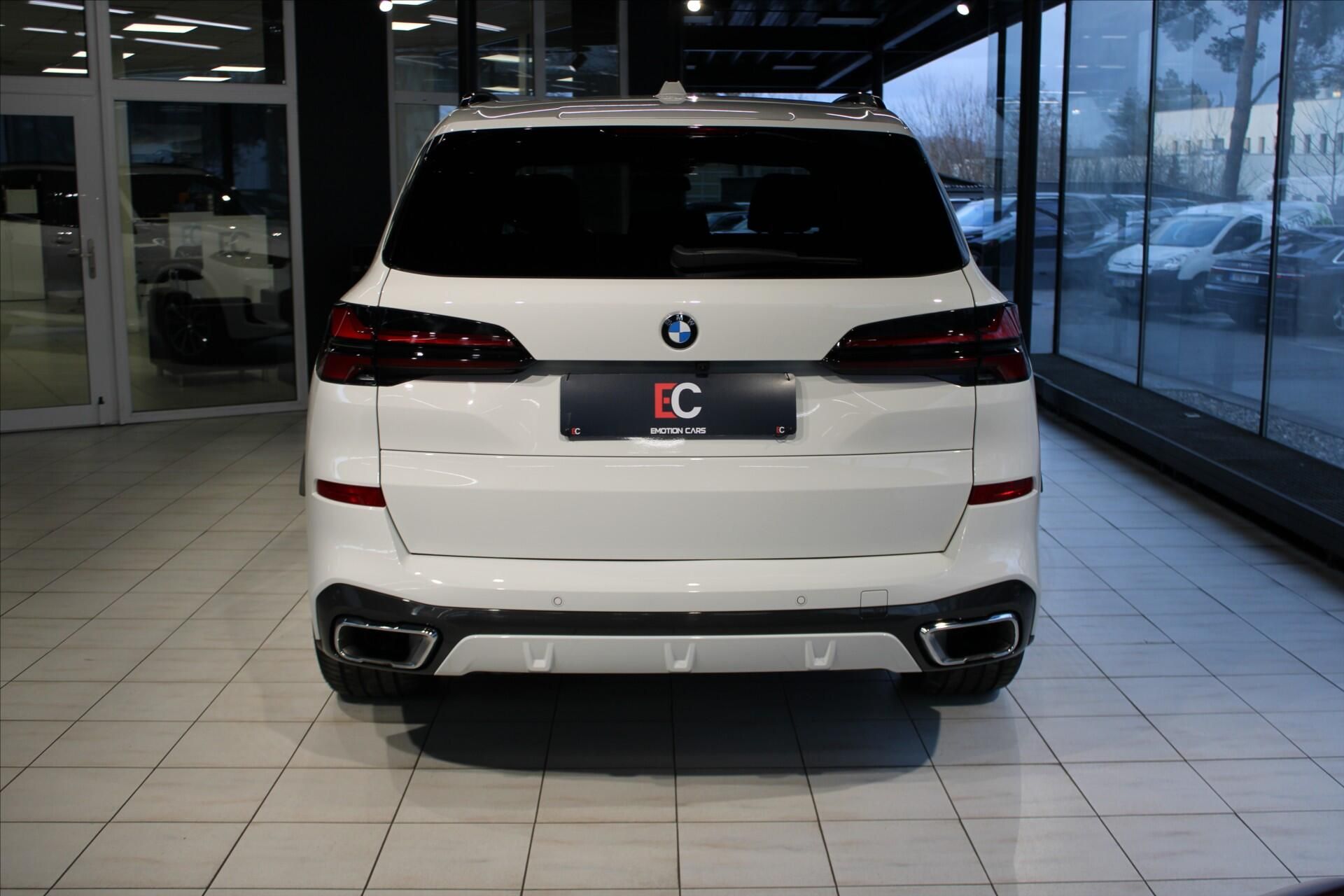 BMW X5, xDrive30d M Sport DAProf/NezTo - fotka 4
