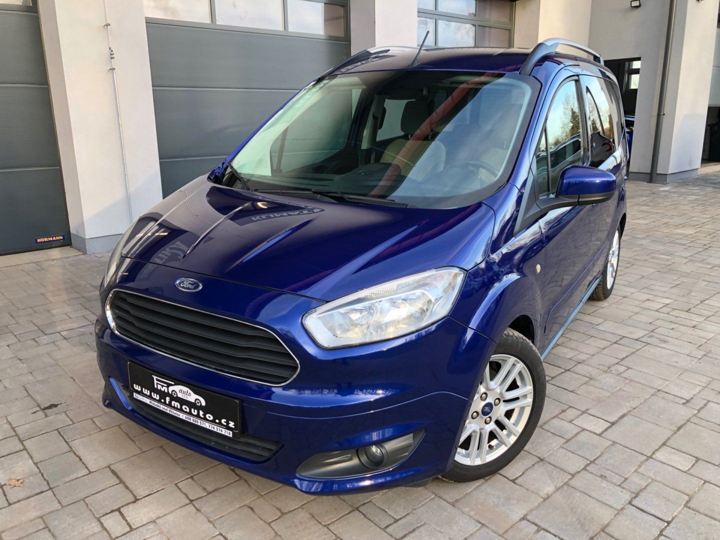 Ford Tourneo Courier, 1.0 EcoBoost - fotka 2