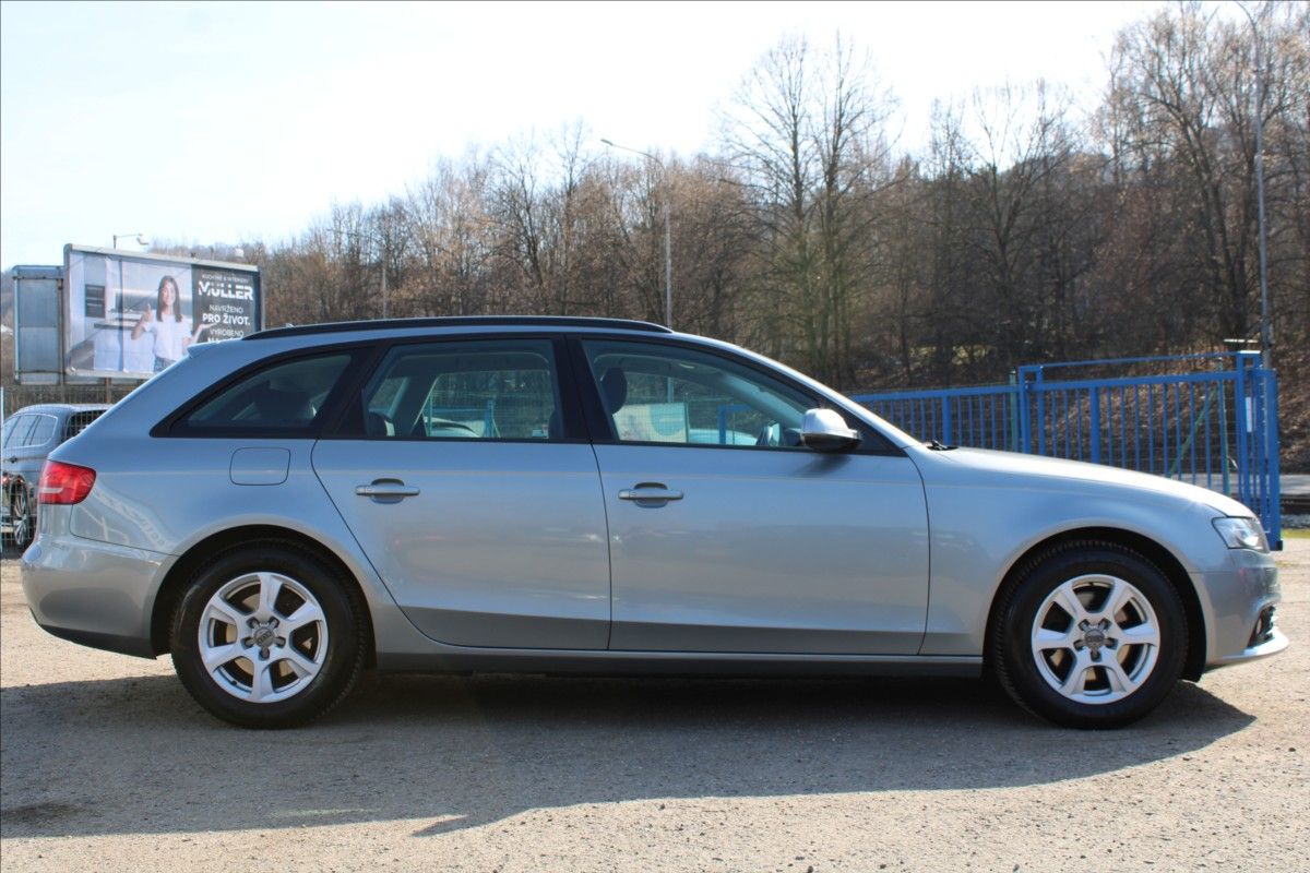 Audi A4, 1,8 TFSI  NOVÉ V ČR,4x4 - fotka 4