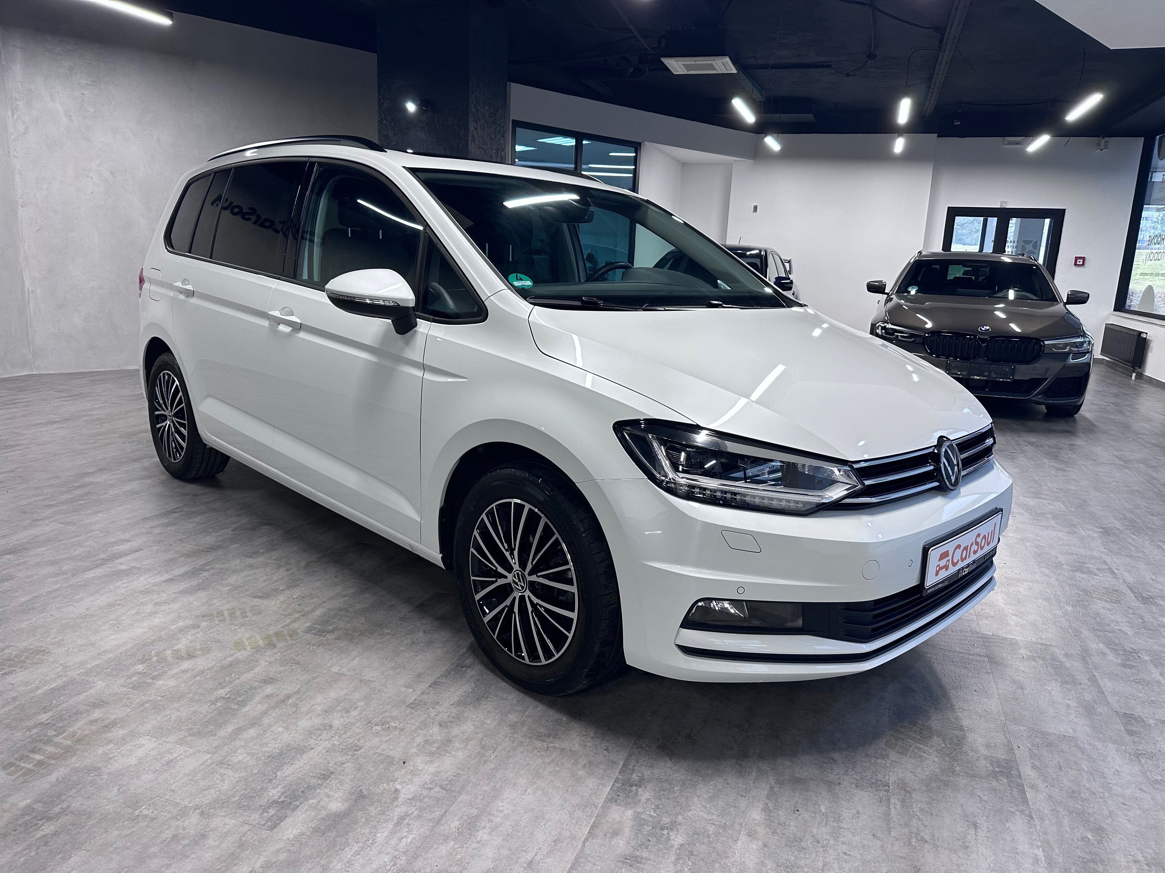 Volkswagen Touran, 1.5TSi DSG, NT, pano, tažné - fotka 3