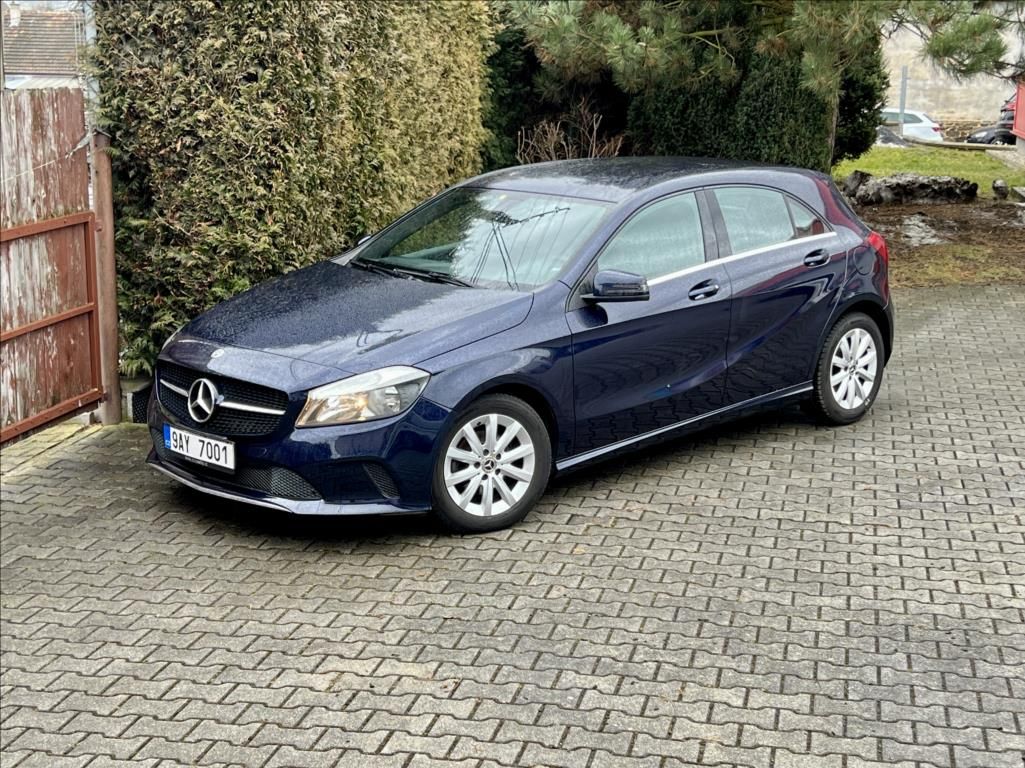 Mercedes-Benz Třídy A, 180 d Sport automat