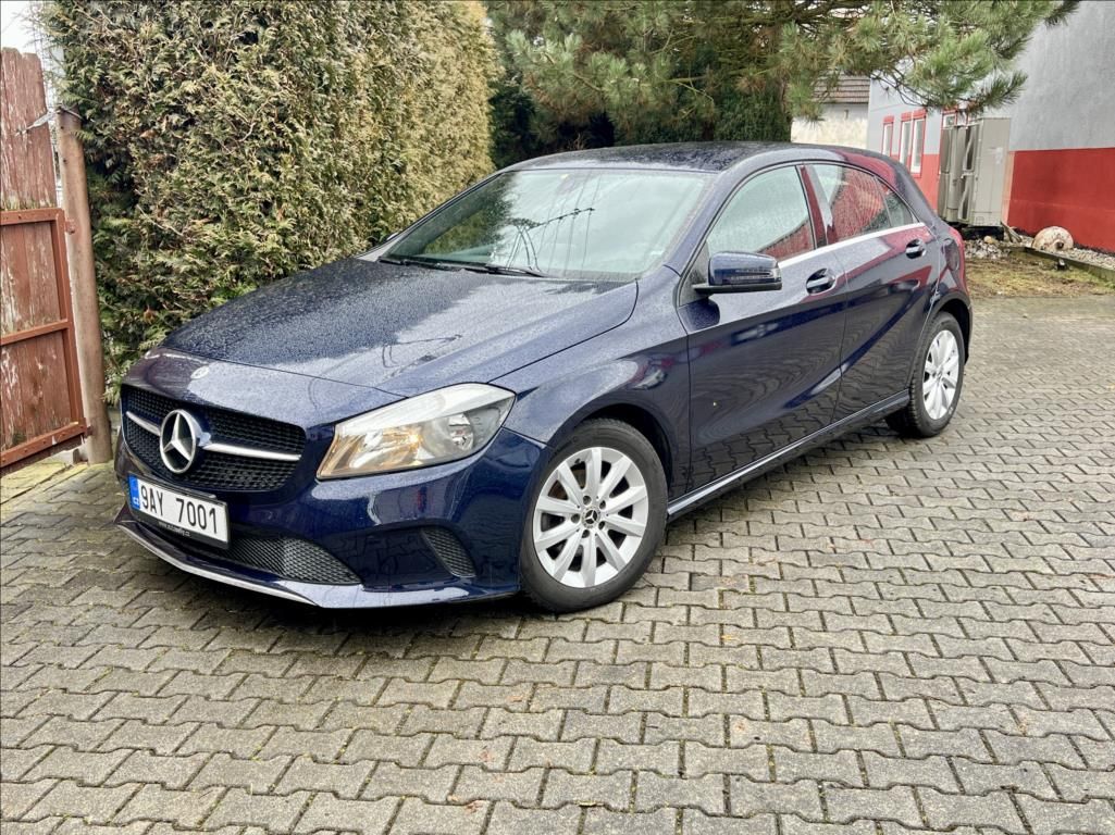 Mercedes-Benz Třídy A, 180 d Sport automat - fotka 2