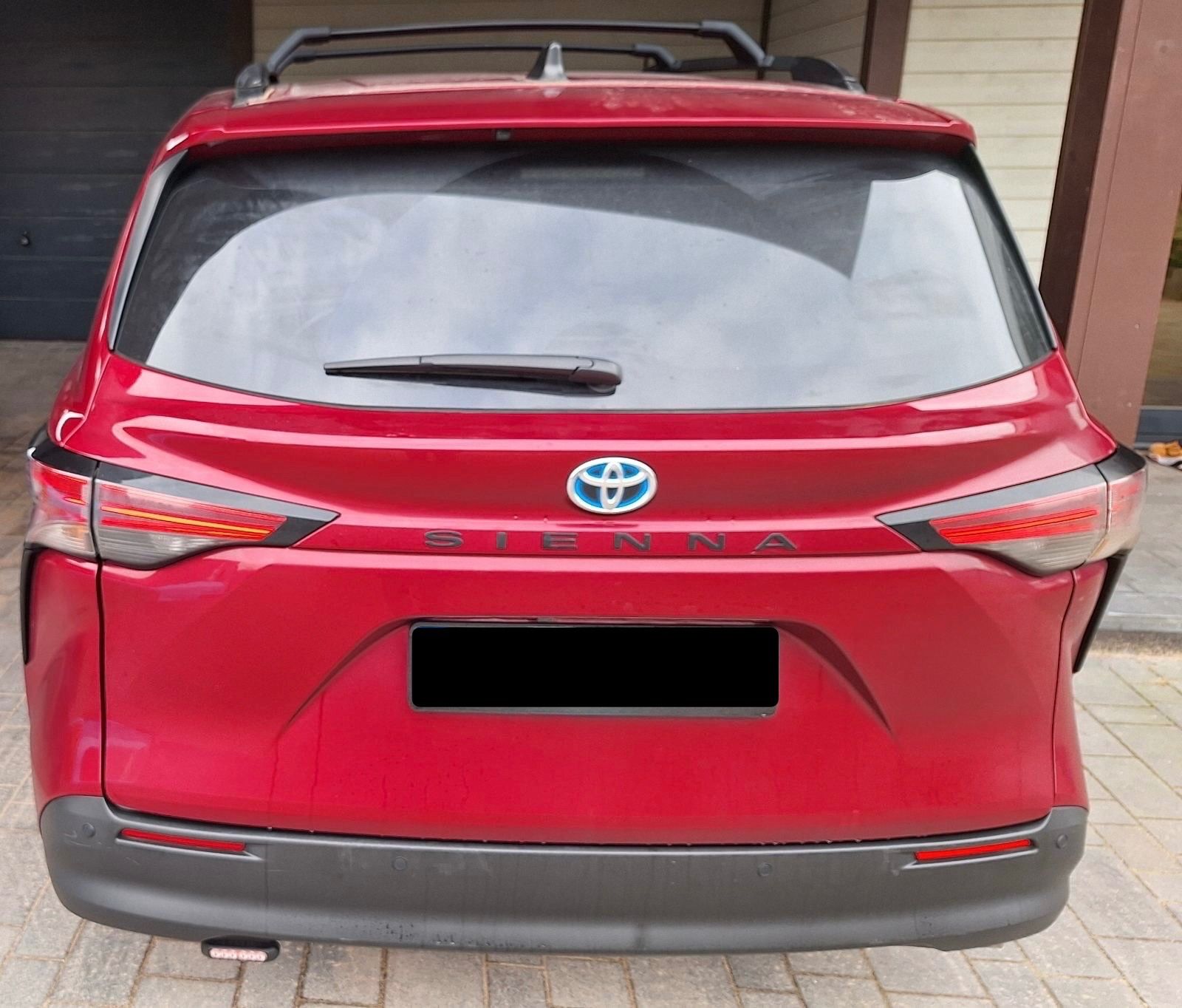 Toyota Sienna, 2.5L Hybrid XLE - fotka 5